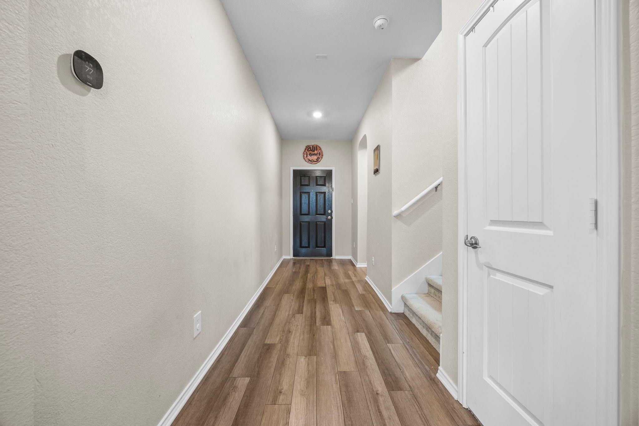 125 Danablu Dr, Hutto, TX 78634