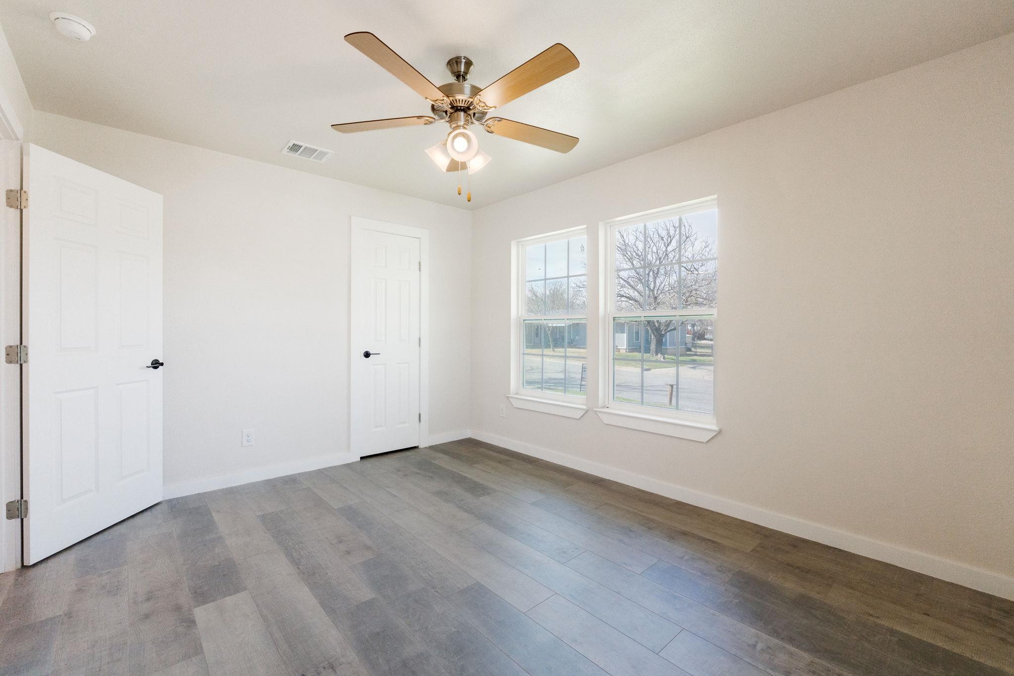 44 Sue Ann Dr, Lampasas, TX 76550