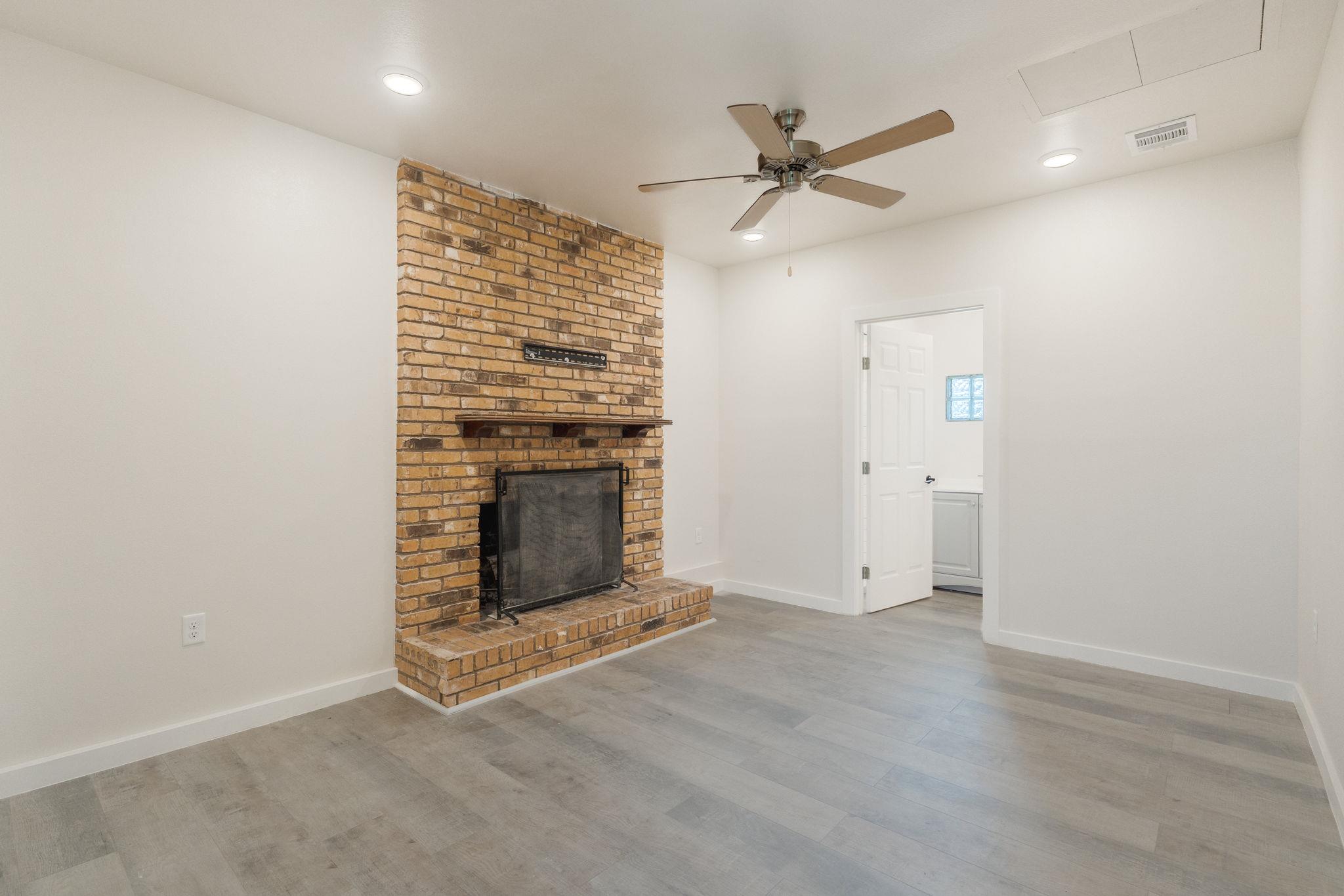 44 Sue Ann Dr, Lampasas, TX 76550