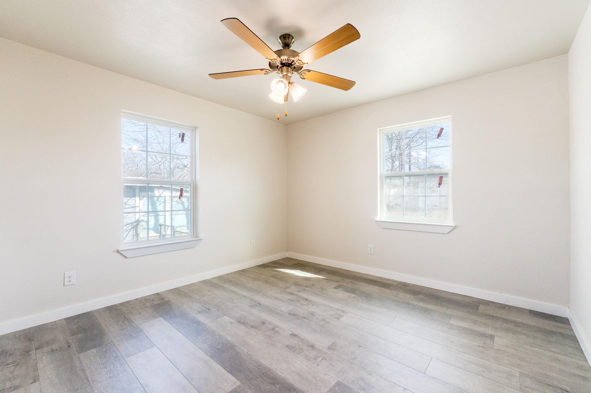 44 Sue Ann Dr, Lampasas, TX 76550