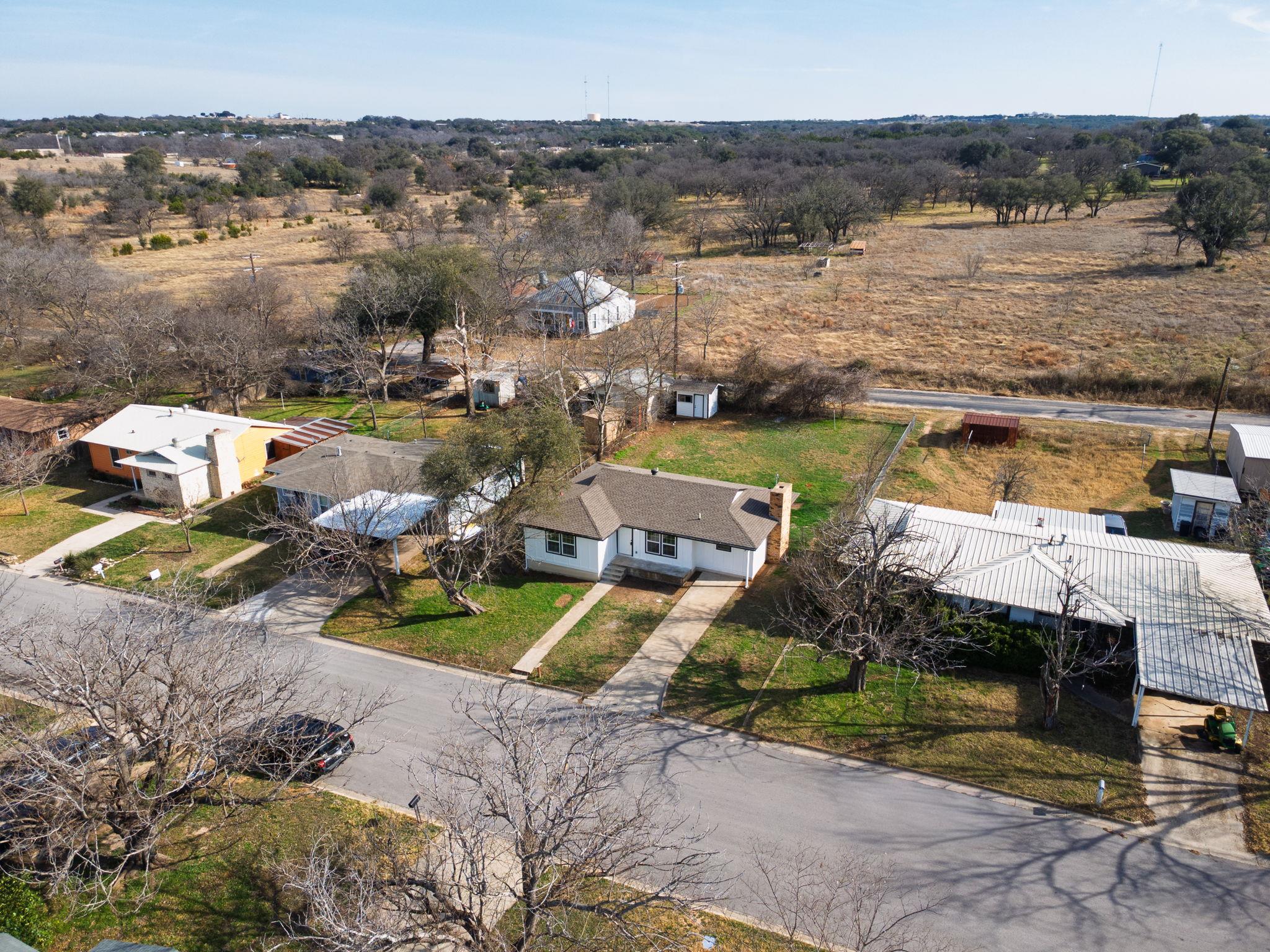 44 Sue Ann Dr, Lampasas, TX 76550