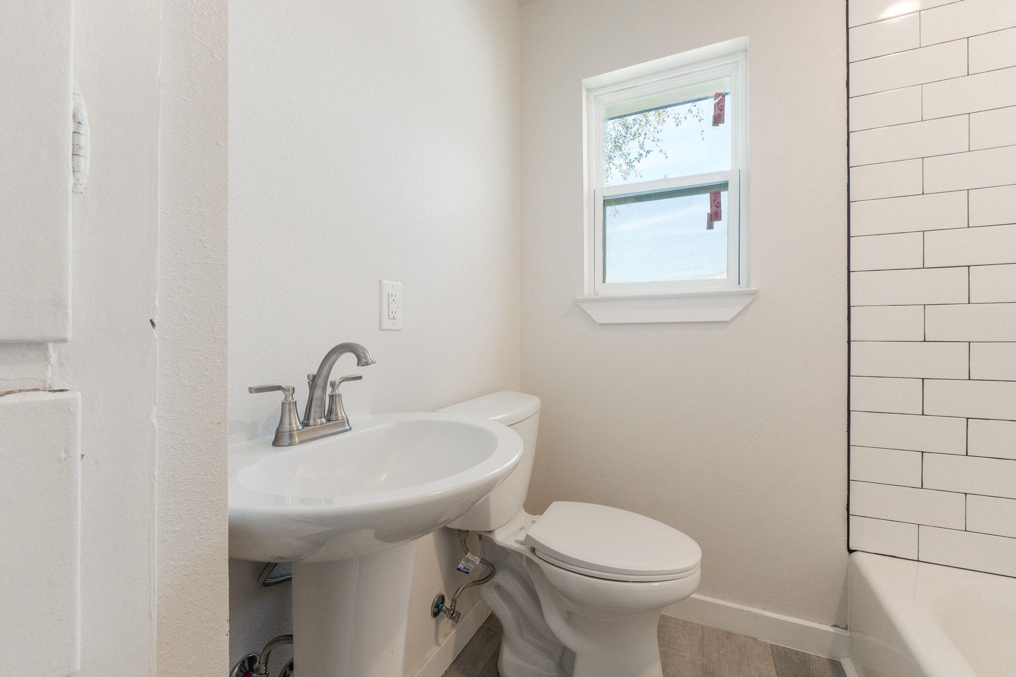 44 Sue Ann Dr, Lampasas, TX 76550