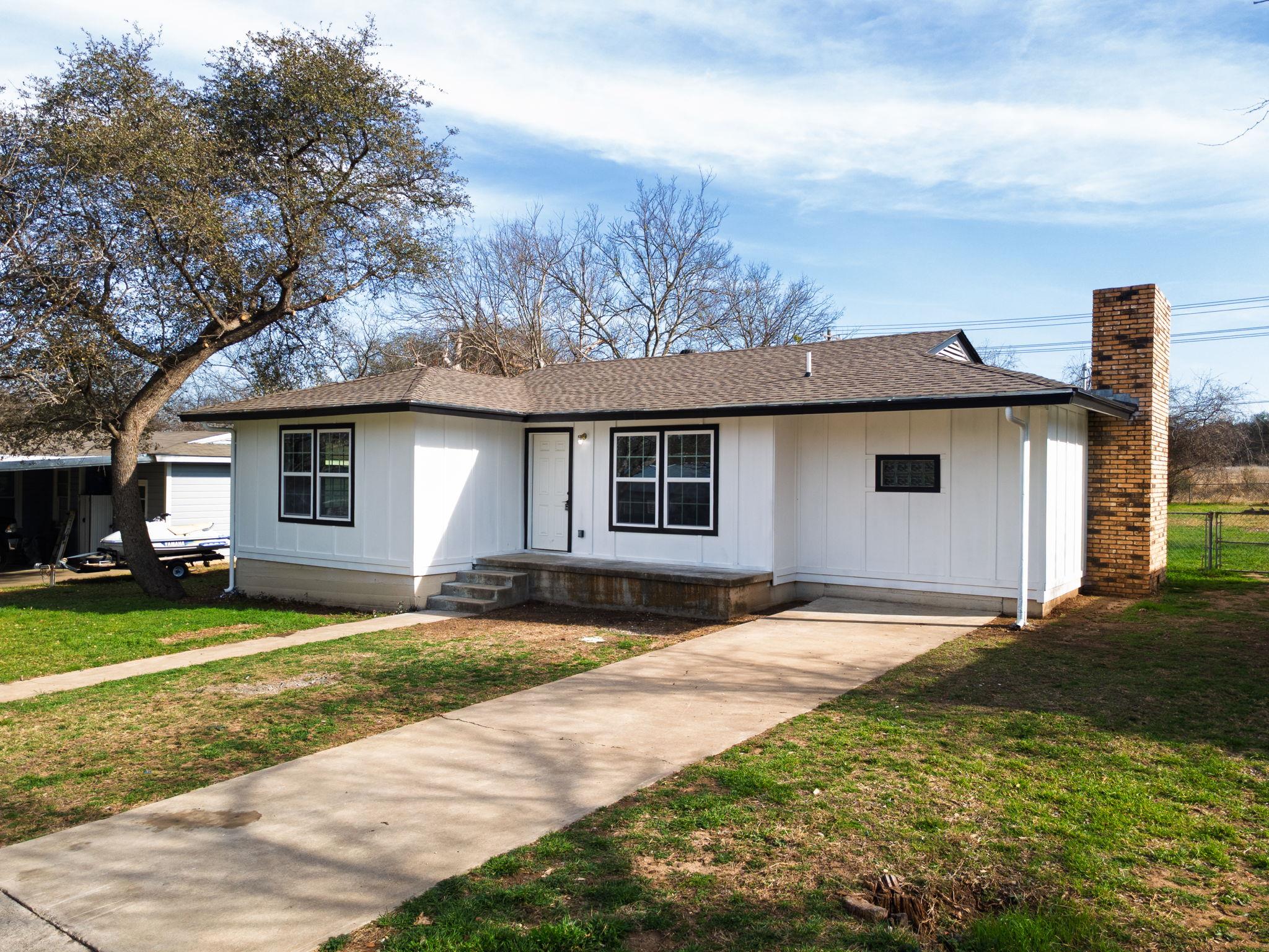 44 Sue Ann Dr, Lampasas, TX 76550