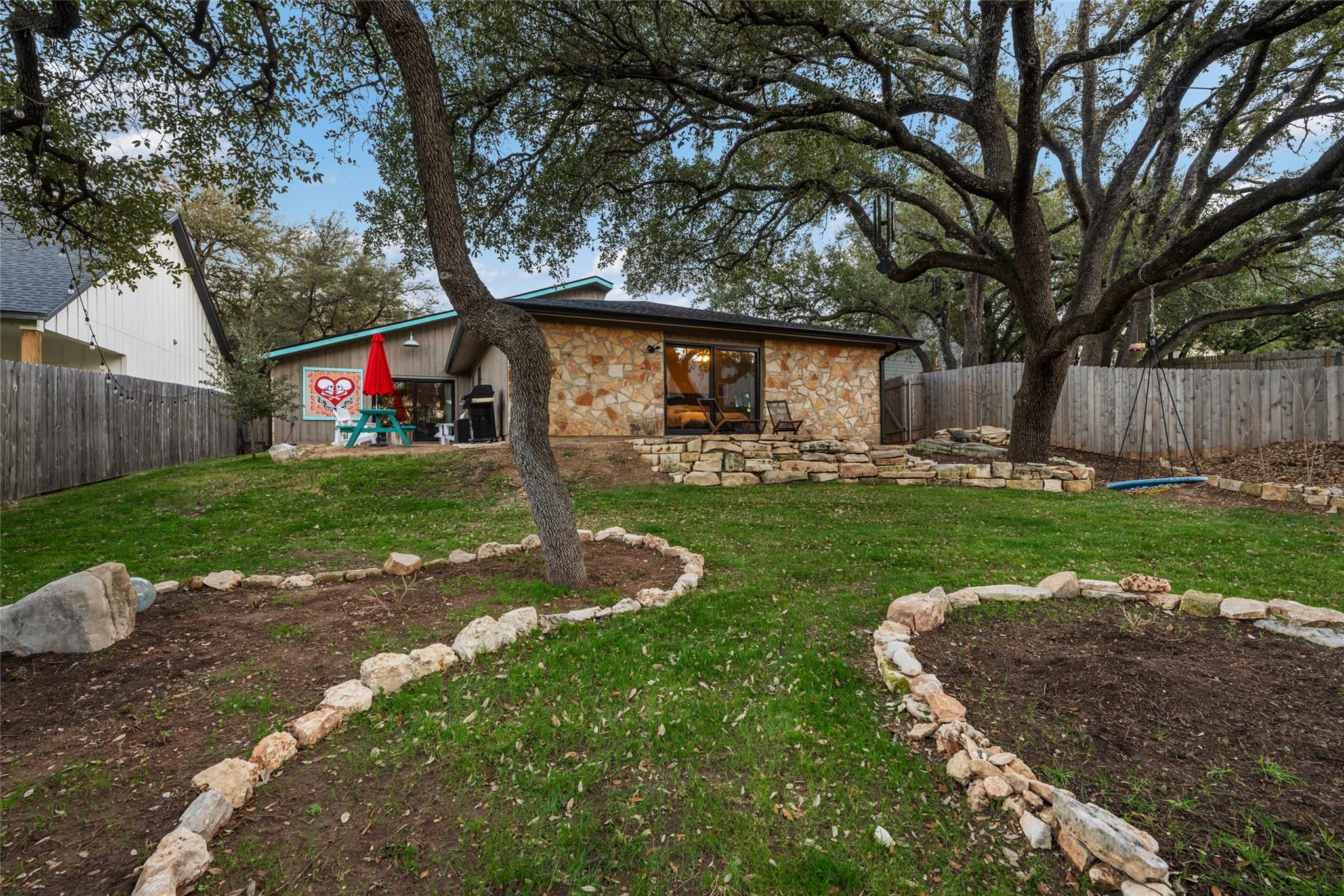 2210 Red Fox Rd, Austin, TX 78734