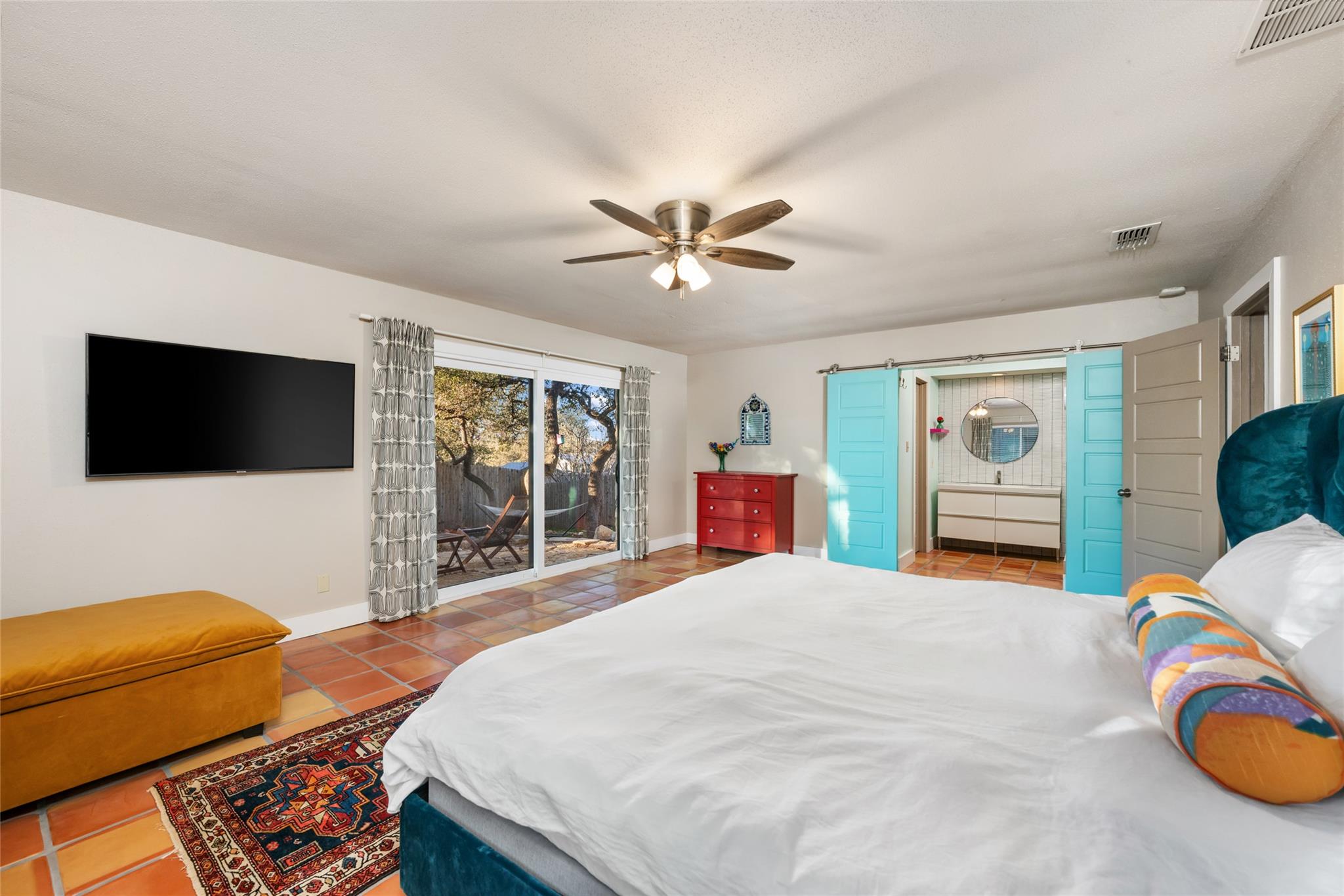 2210 Red Fox Rd, Austin, TX 78734