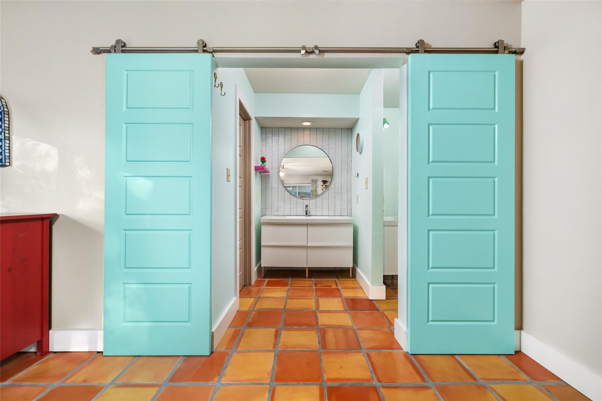 2210 Red Fox Rd, Austin, TX 78734