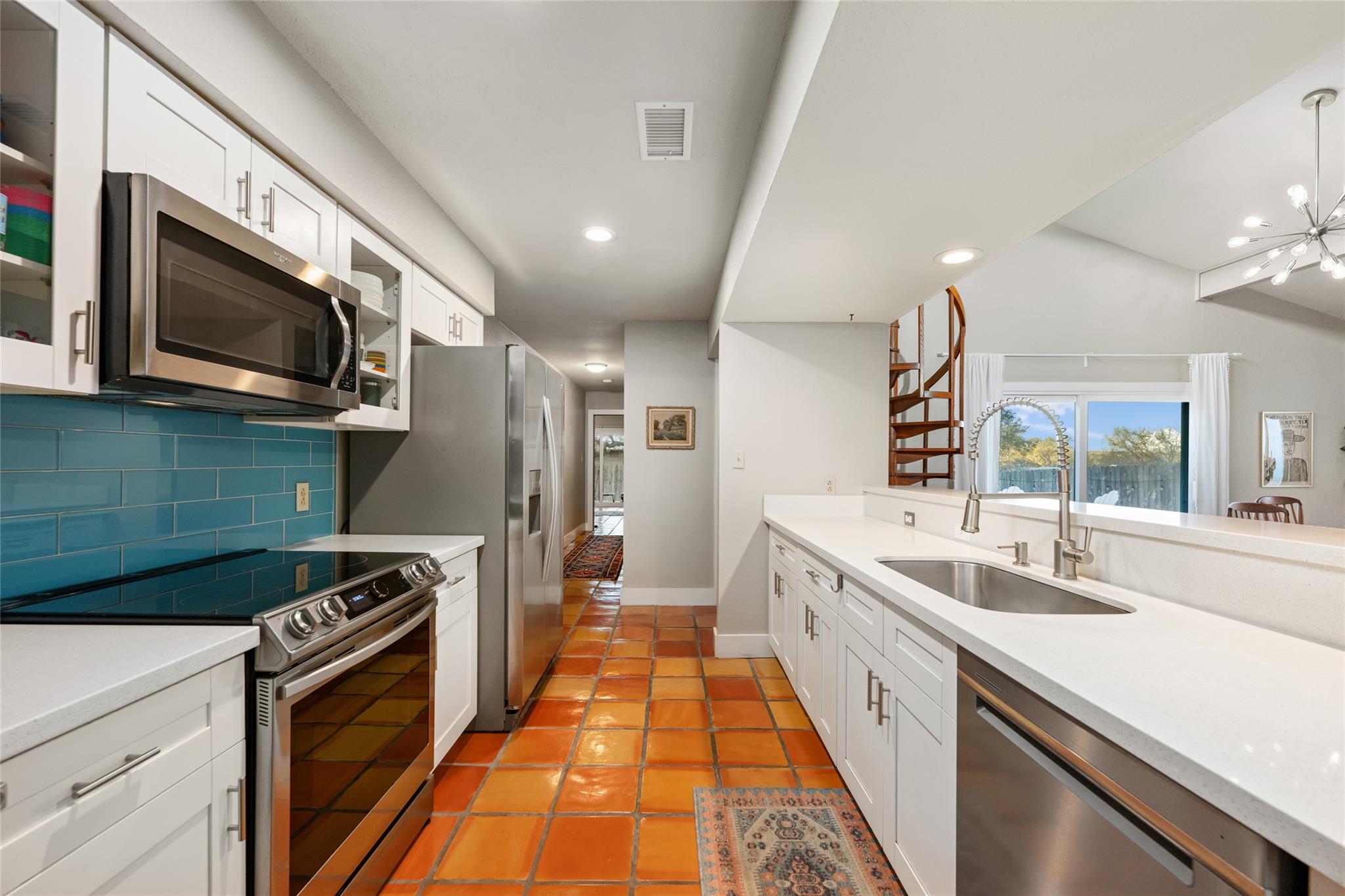 2210 Red Fox Rd, Austin, TX 78734