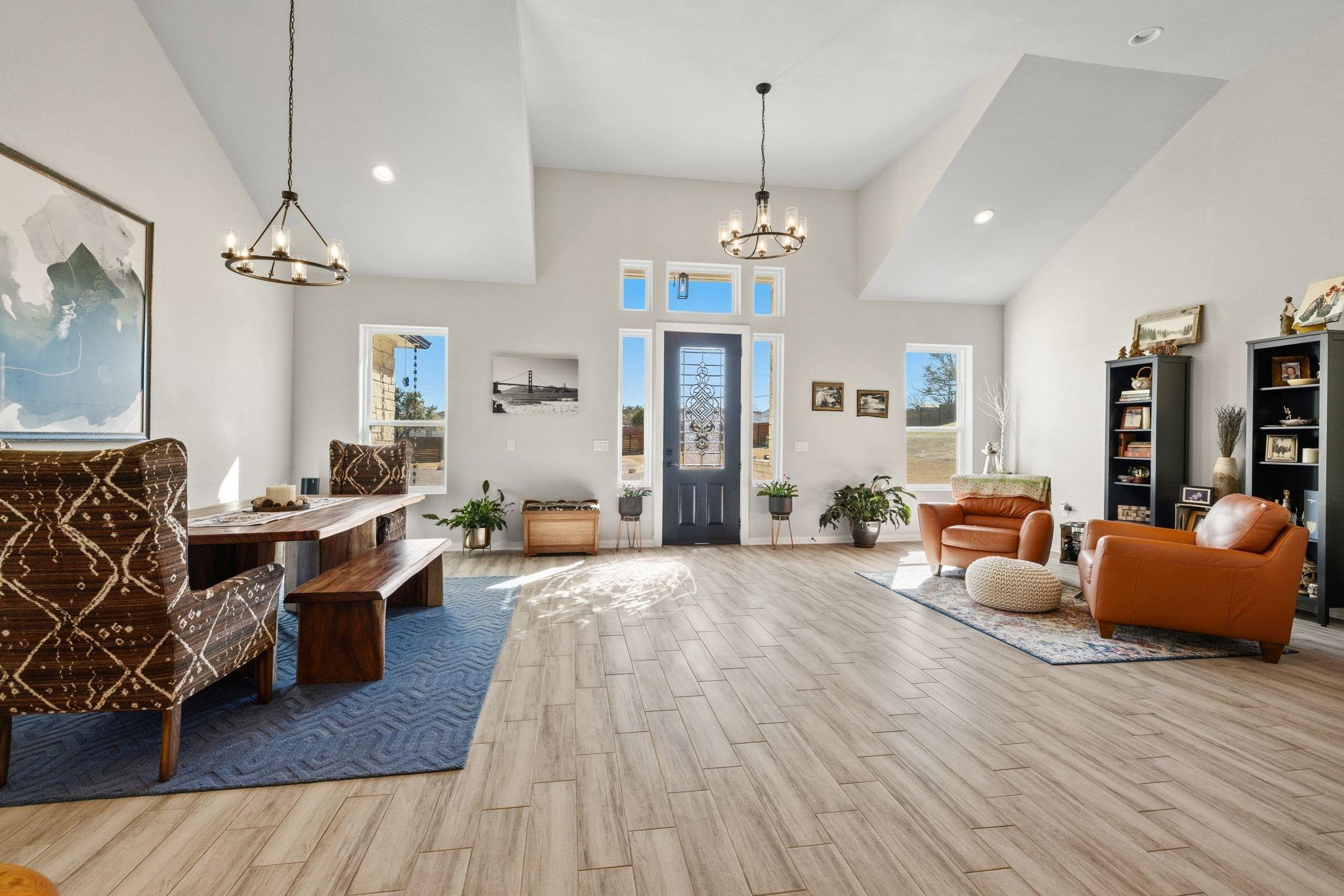 14302 Summit View Dr # 4, Leander, TX 78641