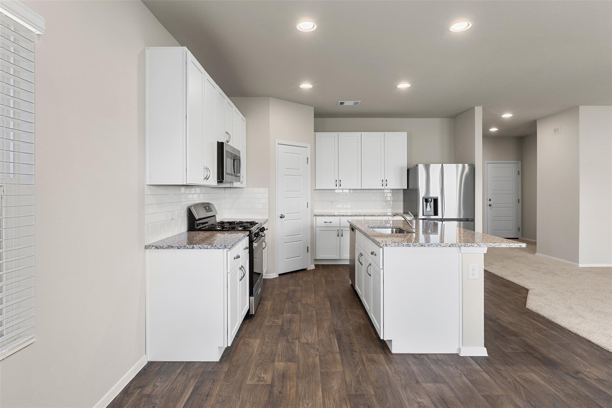 291 Chesterfield Dr, Kyle, TX 78640