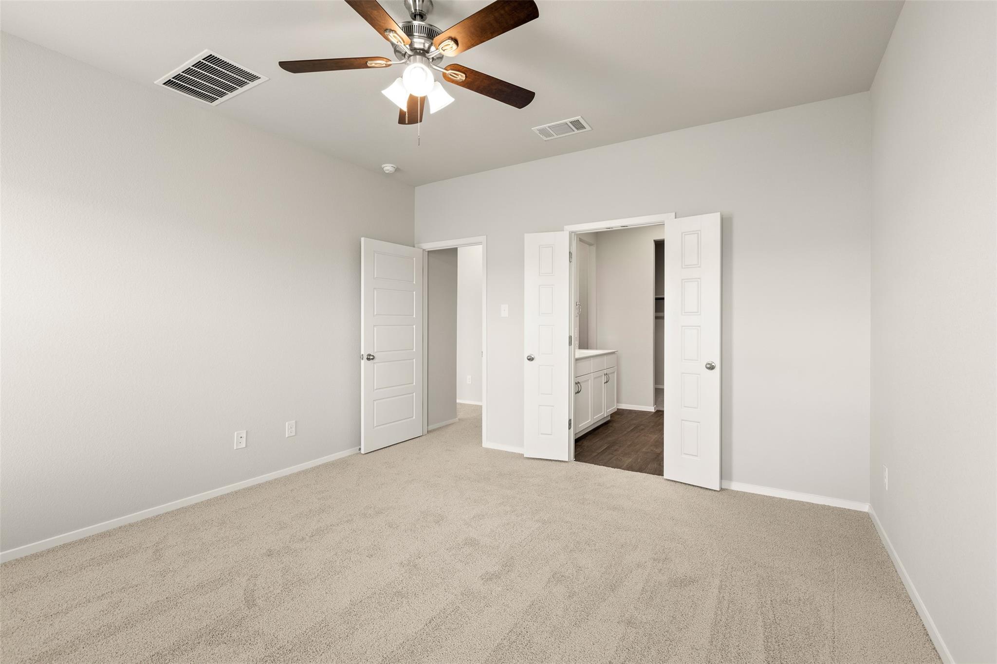 291 Chesterfield Dr, Kyle, TX 78640