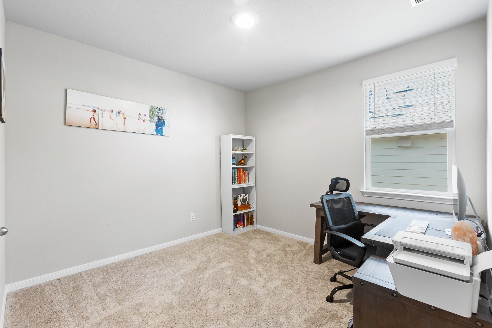 199 Frostweed Dr, Kyle, TX 78640