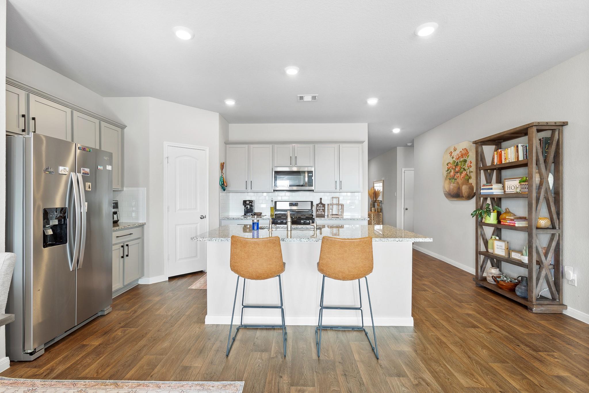 199 Frostweed Dr, Kyle, TX 78640