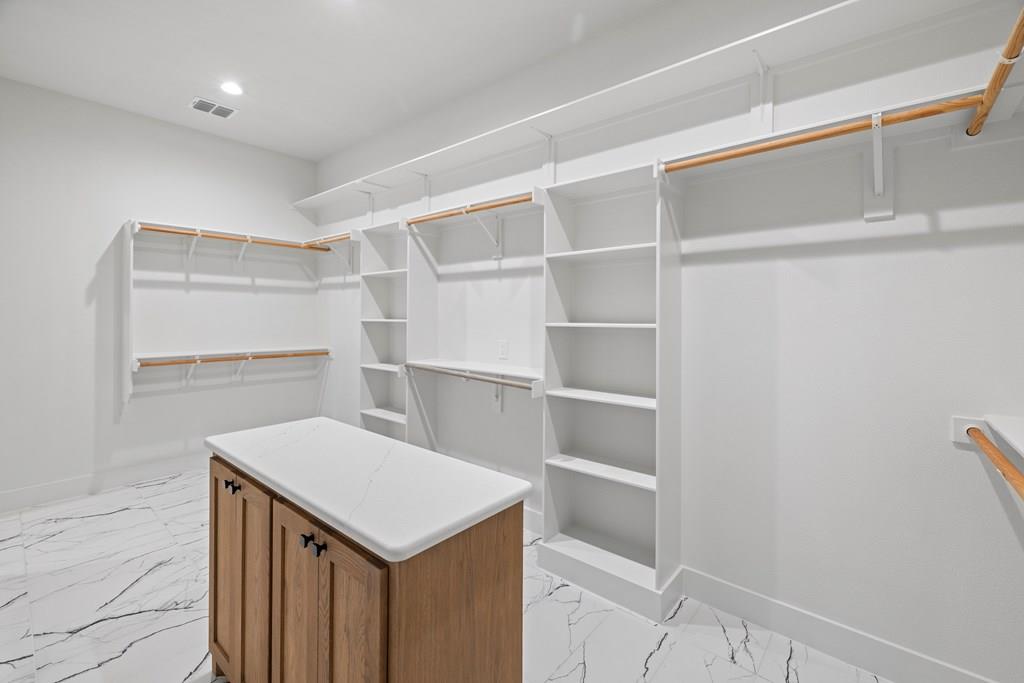 101 Baurenhof Ct, Fredericksburg, TX 78624