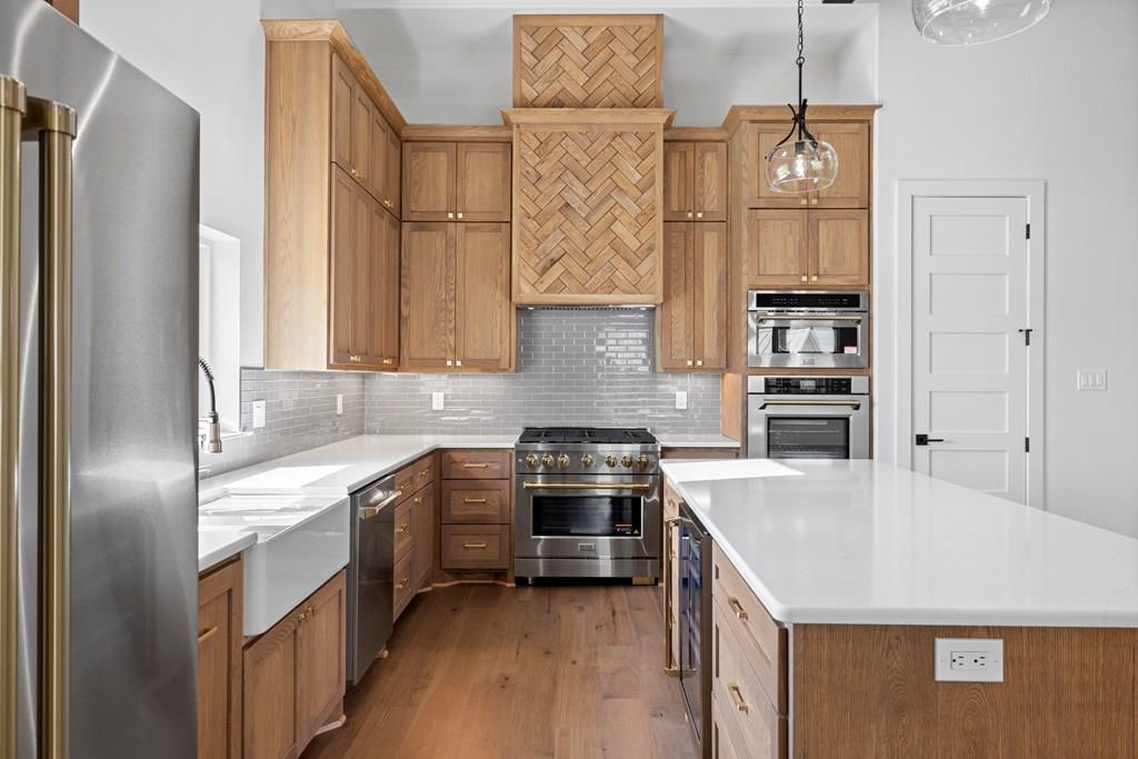 101 Baurenhof Ct, Fredericksburg, TX 78624