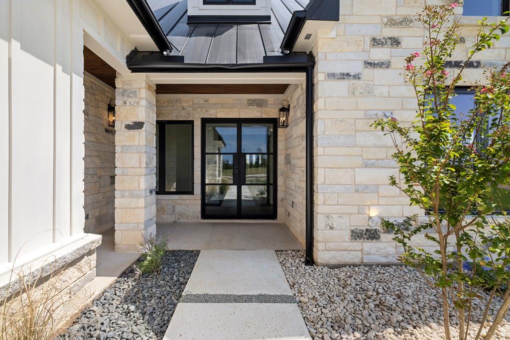 101 Baurenhof Ct, Fredericksburg, TX 78624