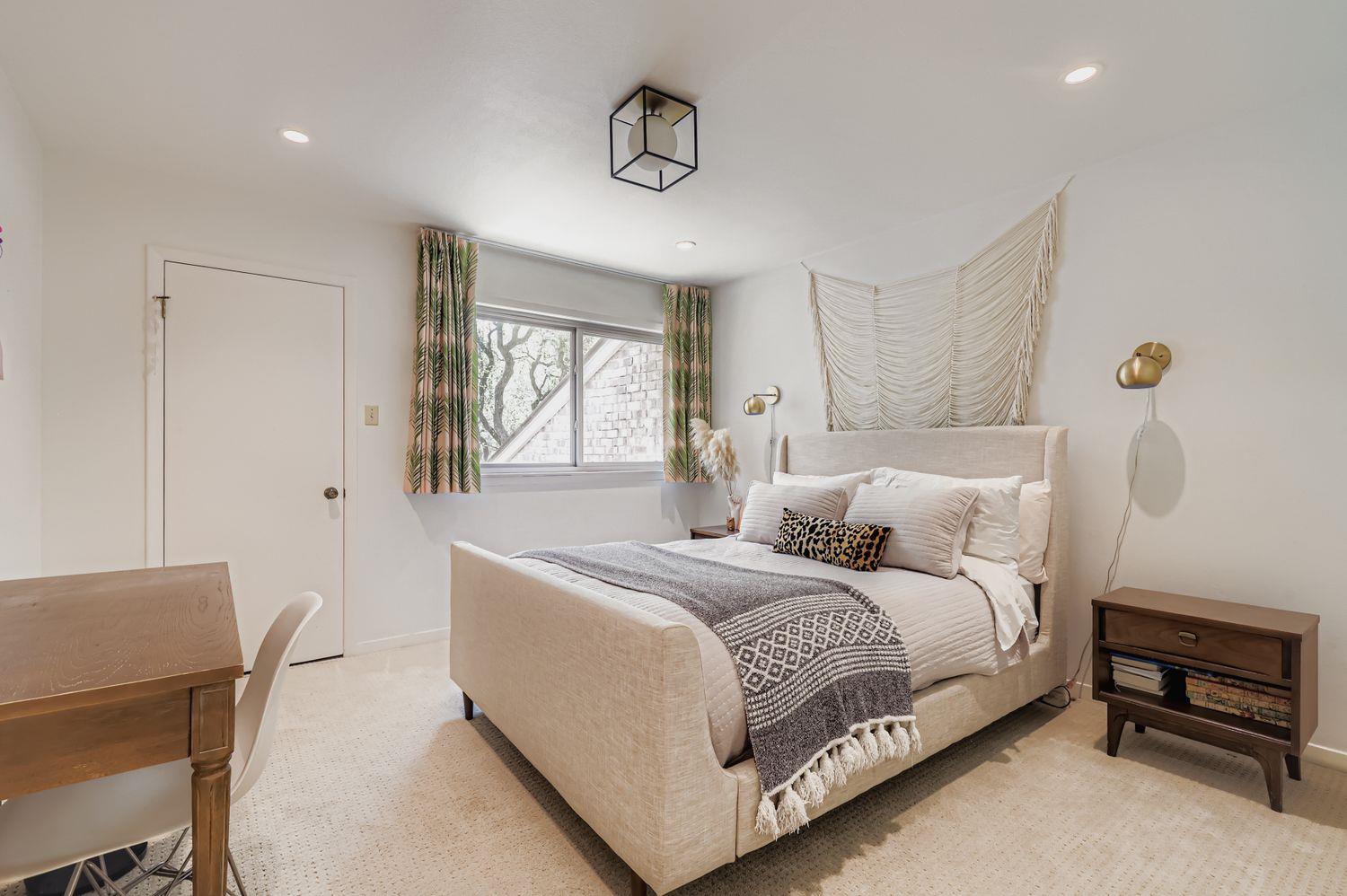 4502 Small Dr, Austin, TX 78731