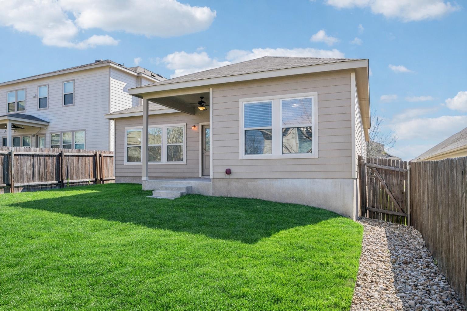 10221 Pinnacle Crest Loop, Austin, TX 78747