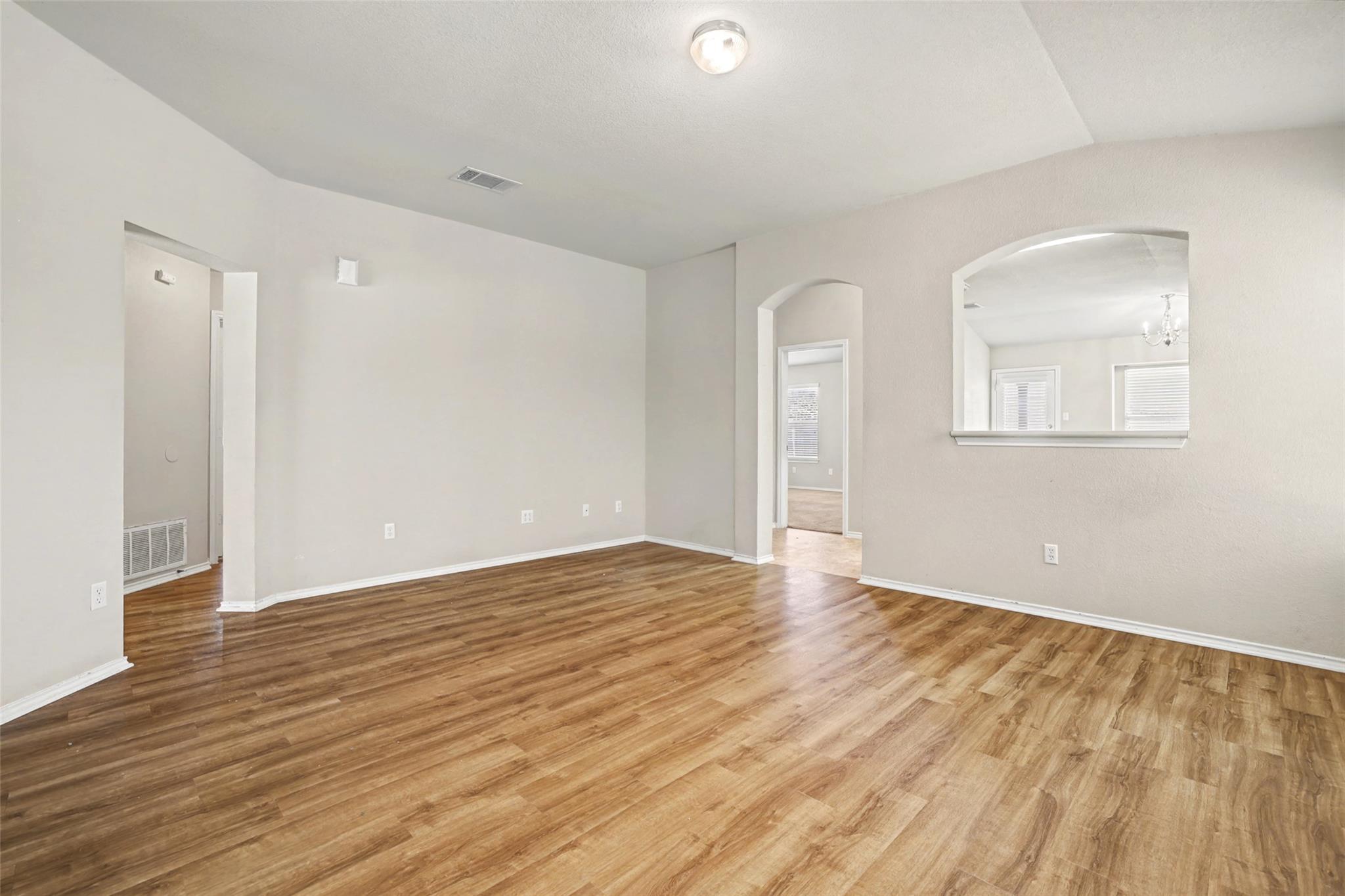 1007 Aiken Dr, Leander, TX 78641