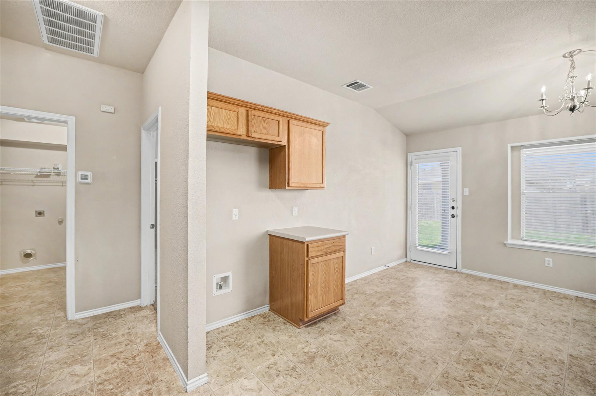 1007 Aiken Dr, Leander, TX 78641