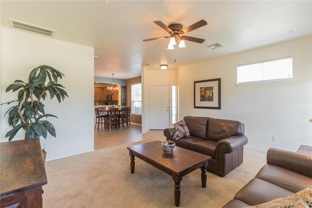 9201 Brodie Ln # 902, Austin, TX 78748