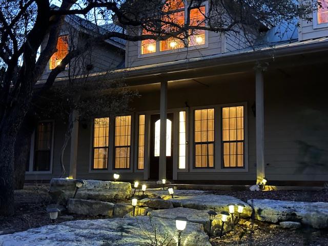 1761 Cottonwood Rd, Fischer, TX 78623