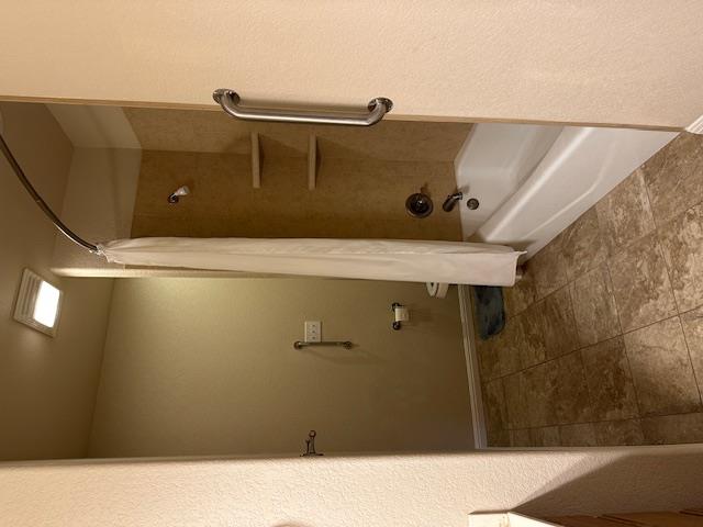 1761 Cottonwood Rd, Fischer, TX 78623