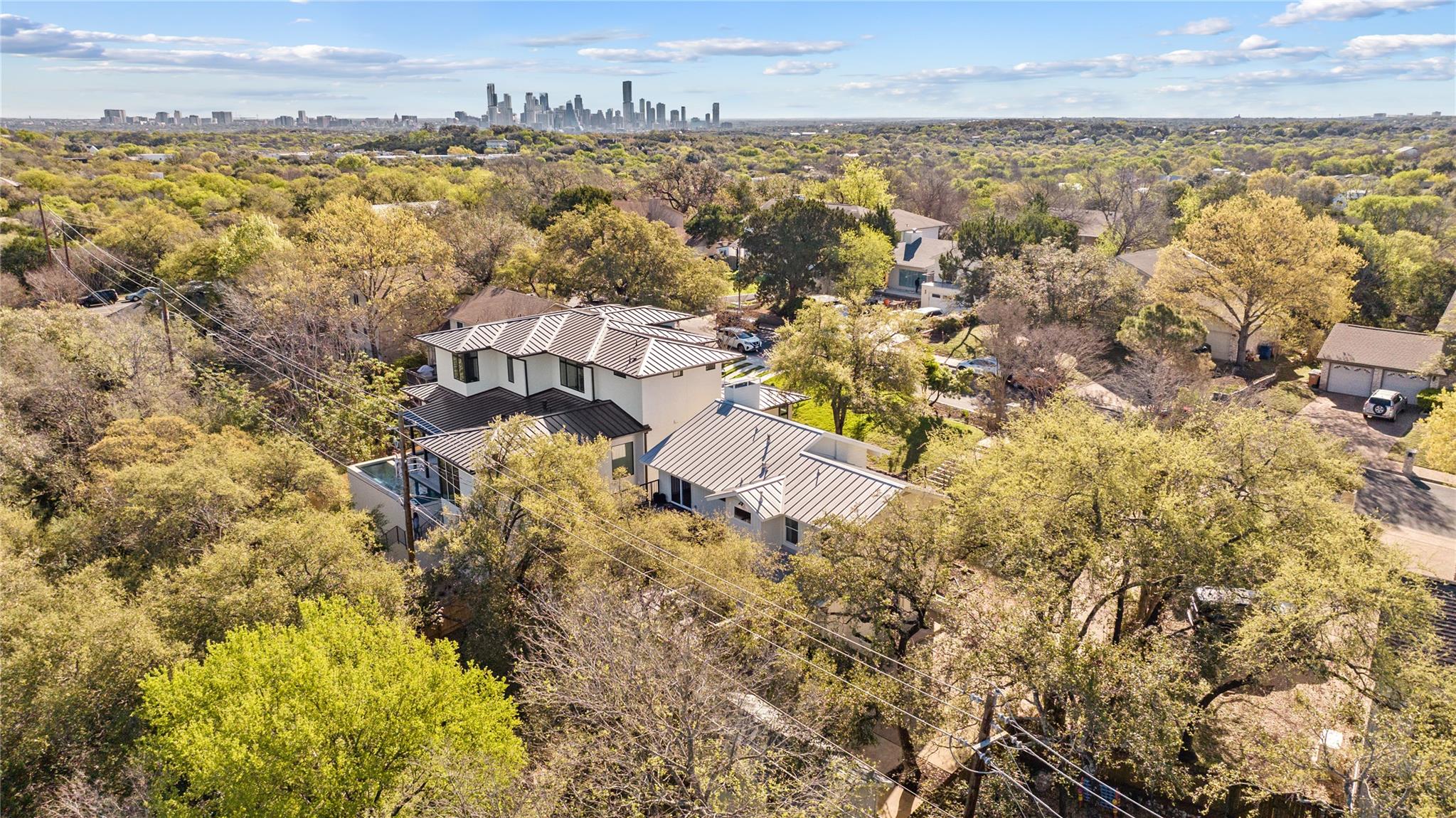 3627 Peregrine Falcon Dr, Austin, TX 78746