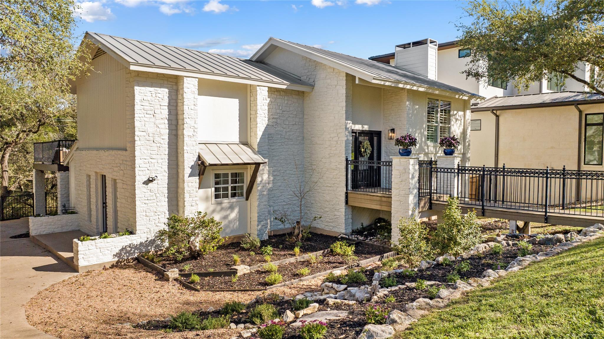 3627 Peregrine Falcon Dr, Austin, TX 78746