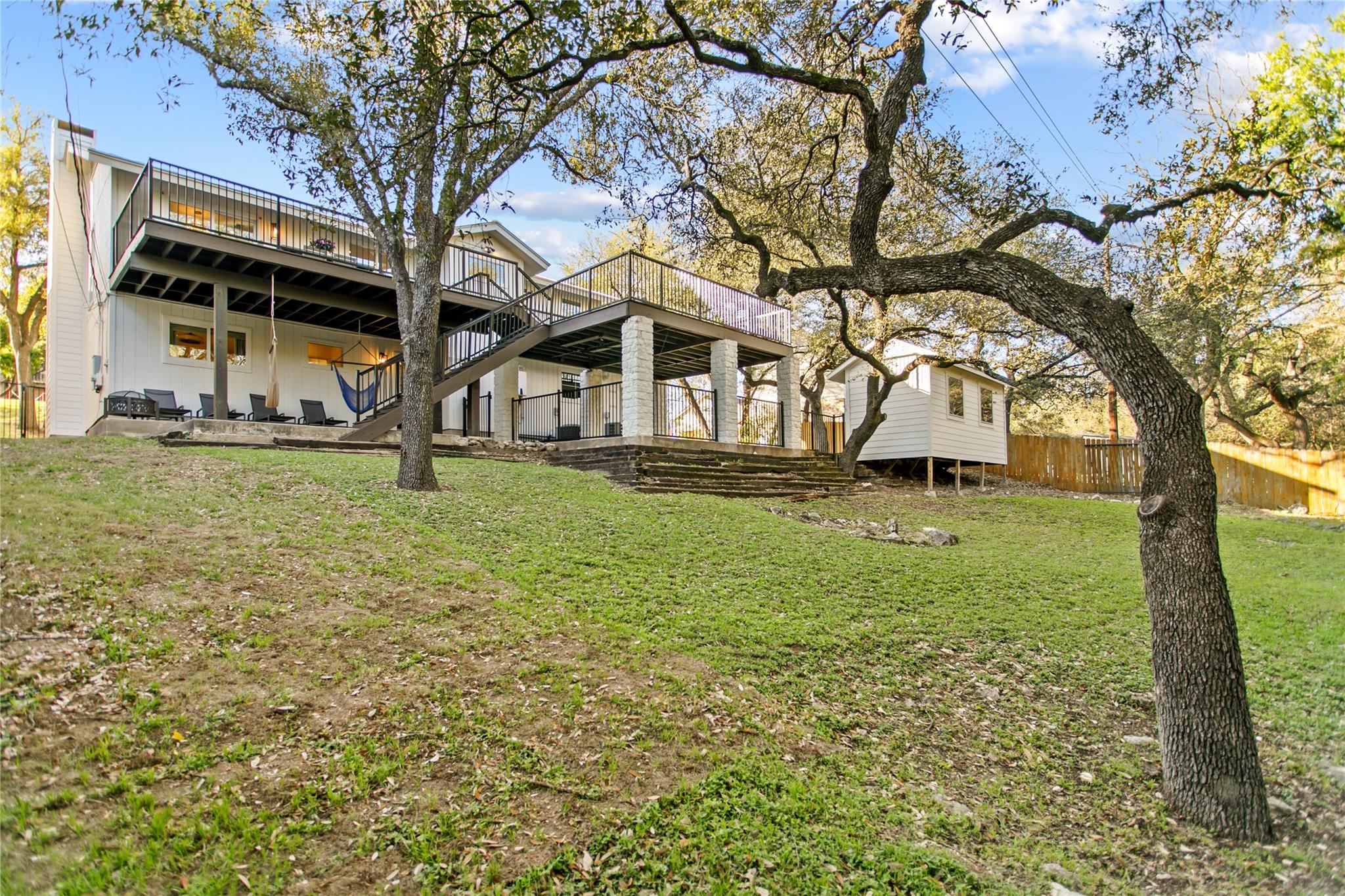 3627 Peregrine Falcon Dr, Austin, TX 78746