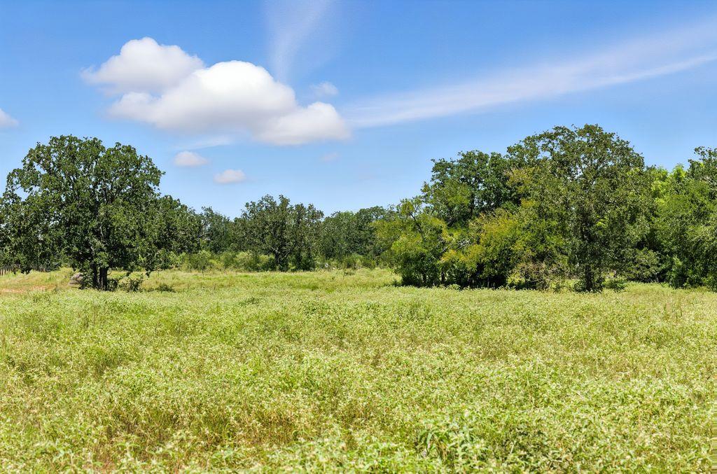 1065 Private Road 7041, Elgin, TX 78621