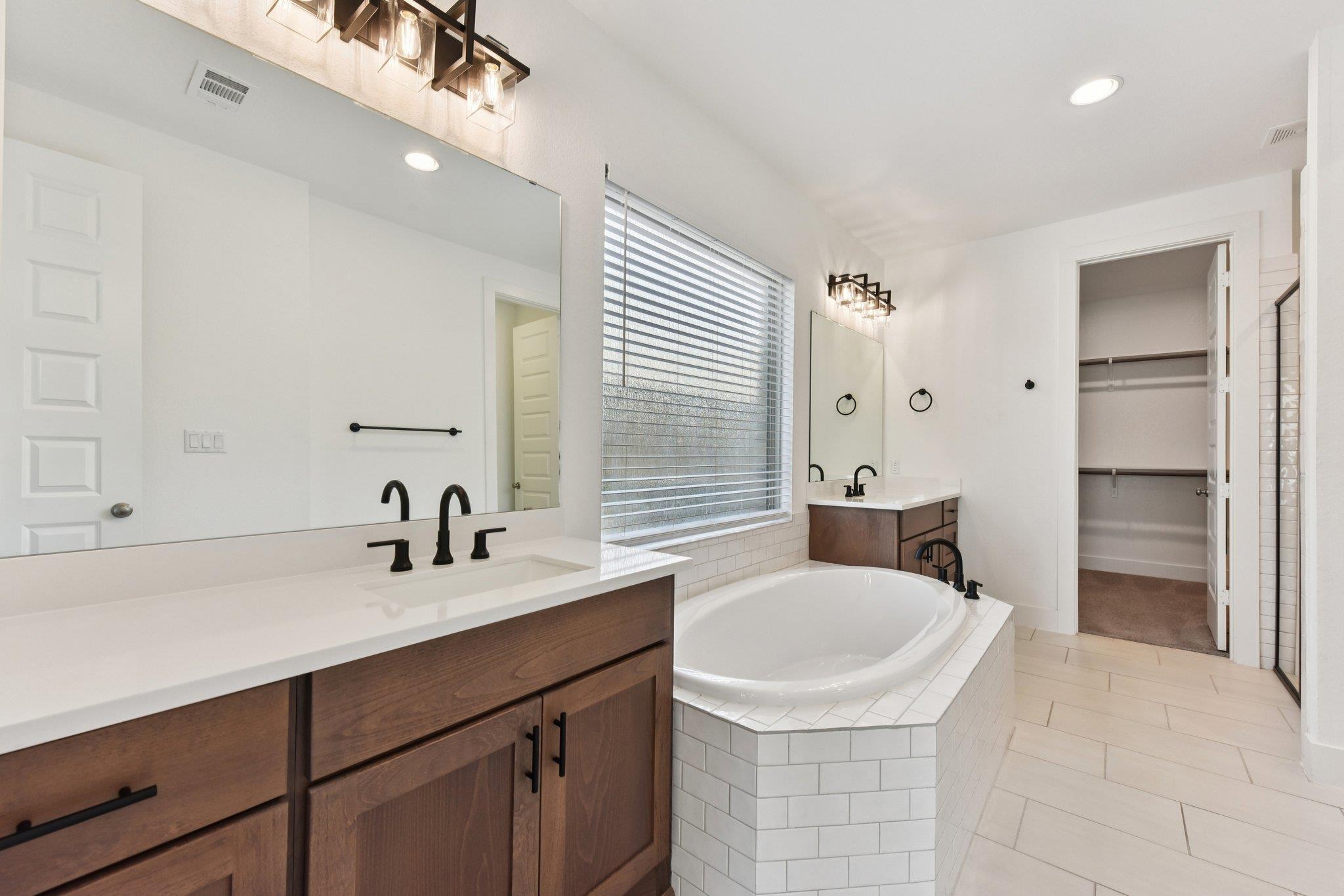 225 Ashmore Ln, Georgetown, TX 78628