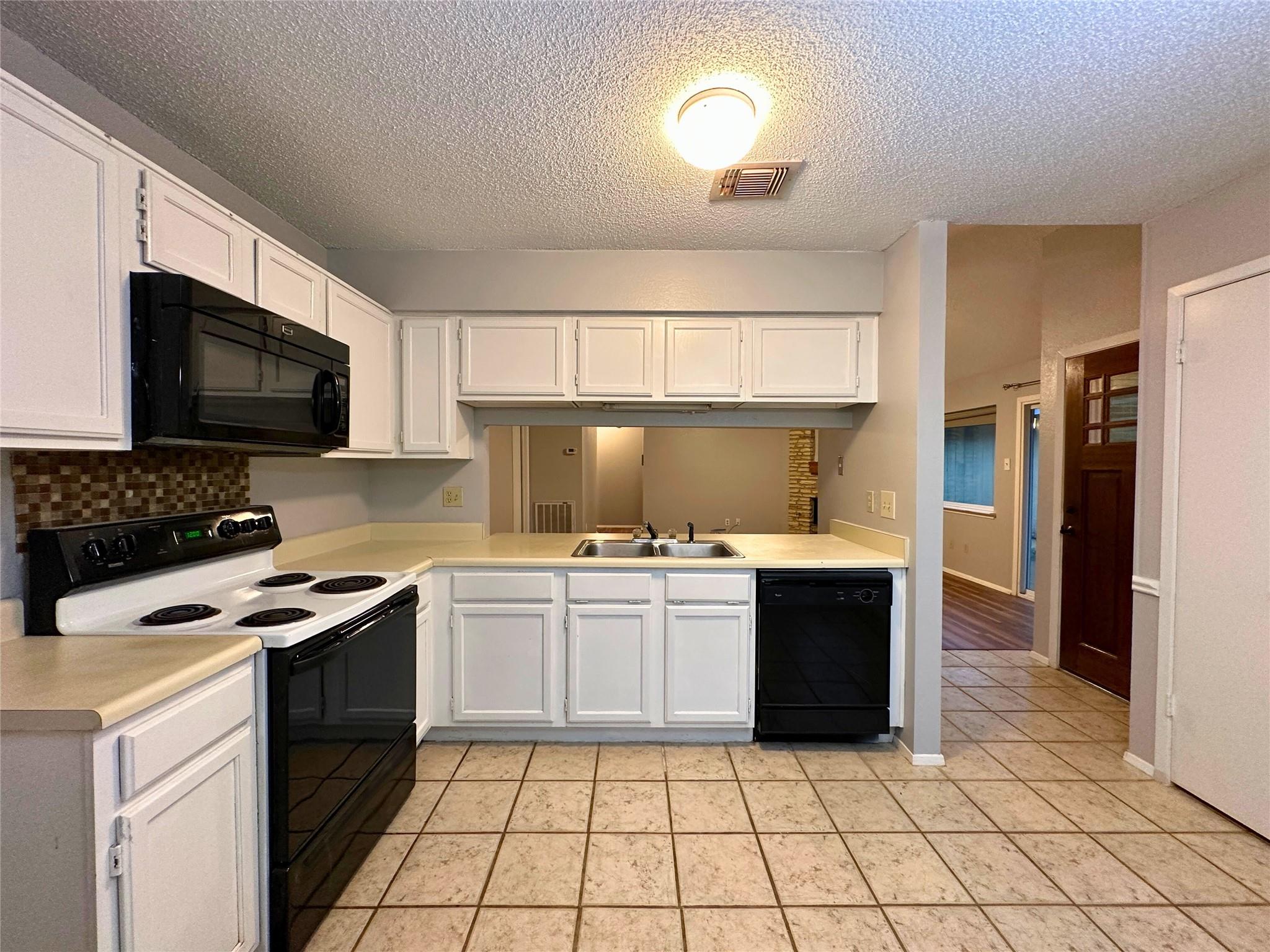 16910 Village Oak Loop, Austin, TX 78717