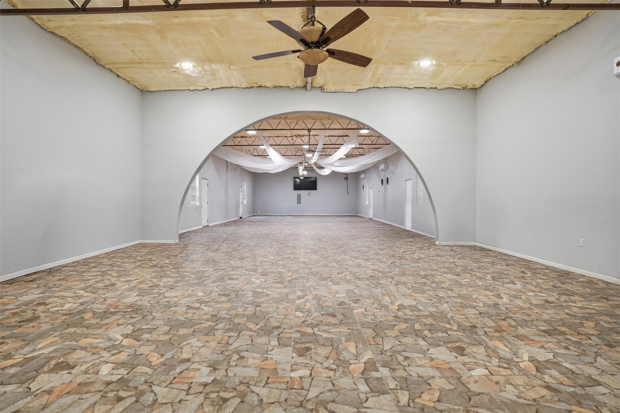 260 Ganado Dr, Kyle, TX 78640