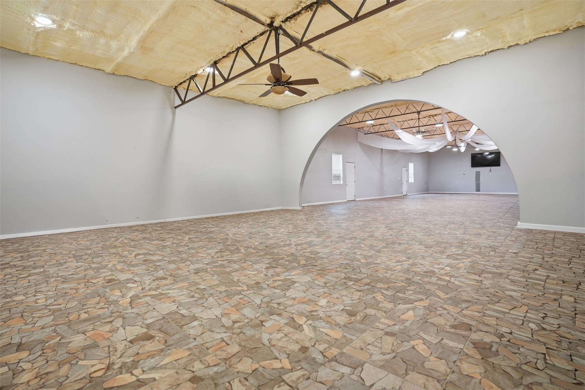 260 Ganado Dr, Kyle, TX 78640