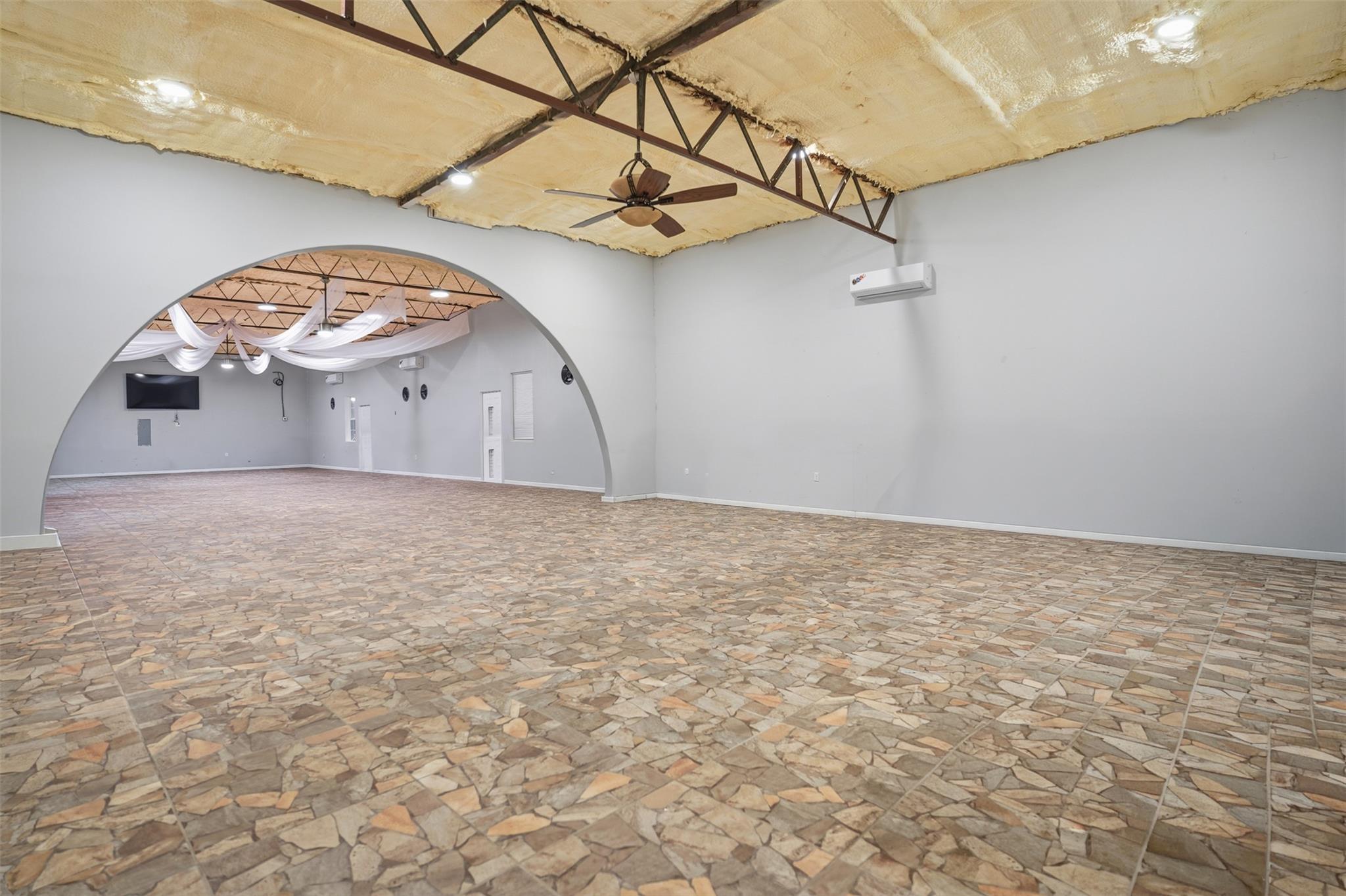 260 Ganado Dr, Kyle, TX 78640