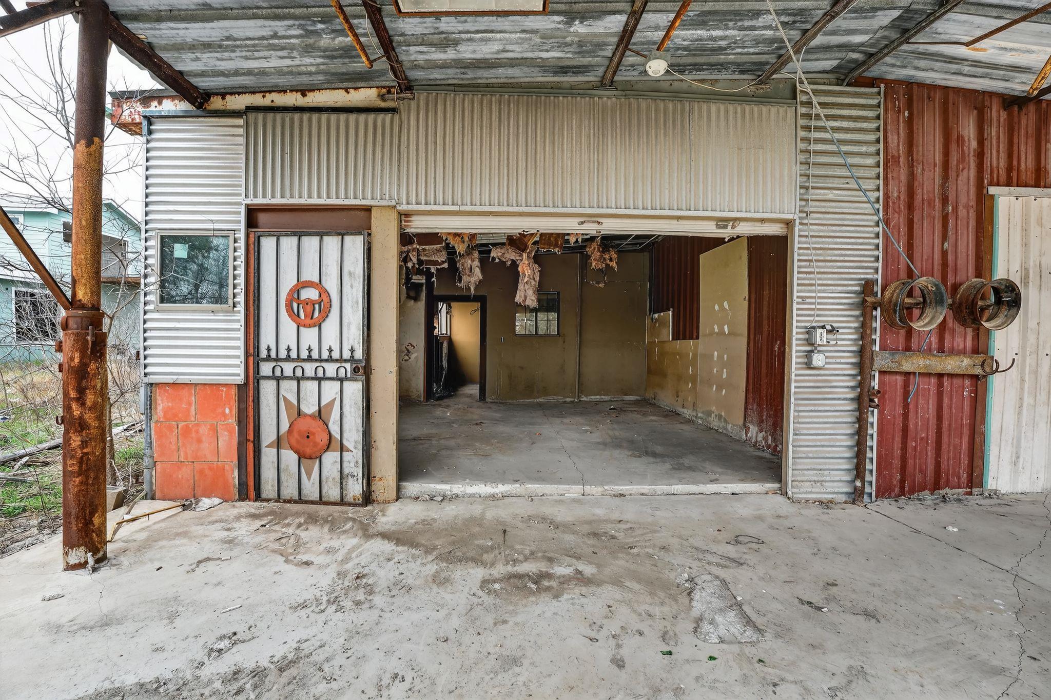 11223 Tom Sassman Rd, Austin, TX 78747