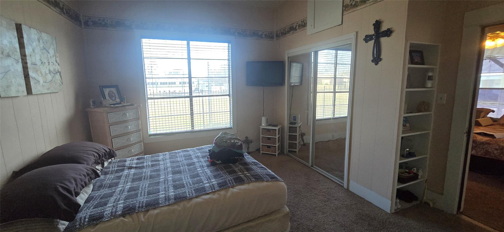 420 W 6th St, Taylor, TX 76574