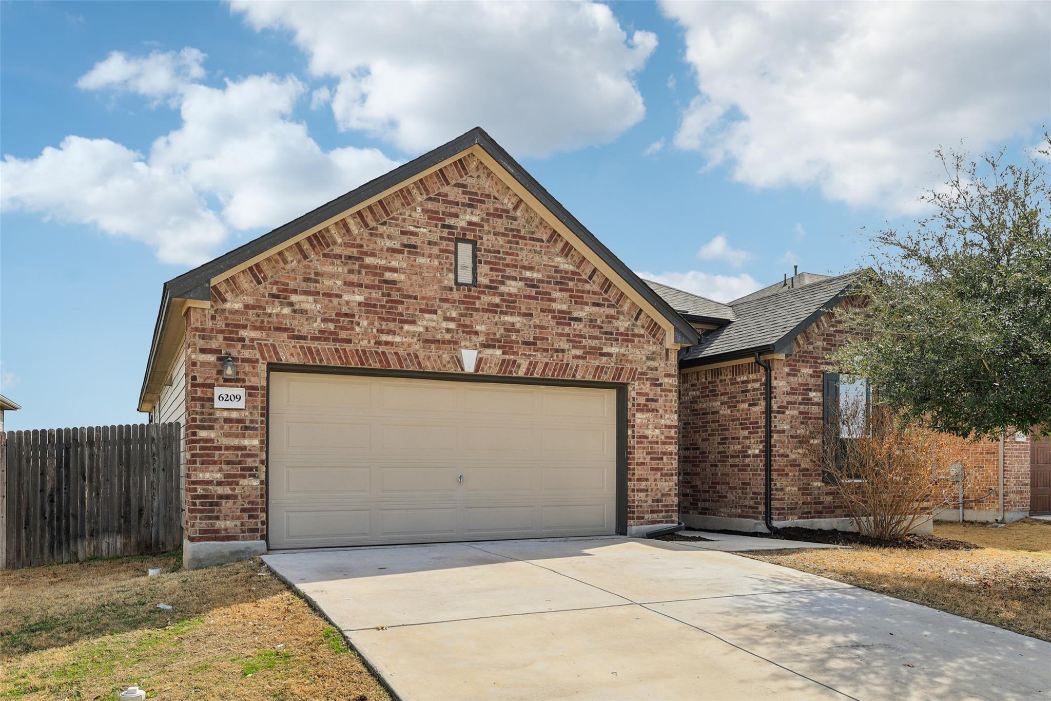 6209 Mantalcino Dr, Round Rock, TX 78665