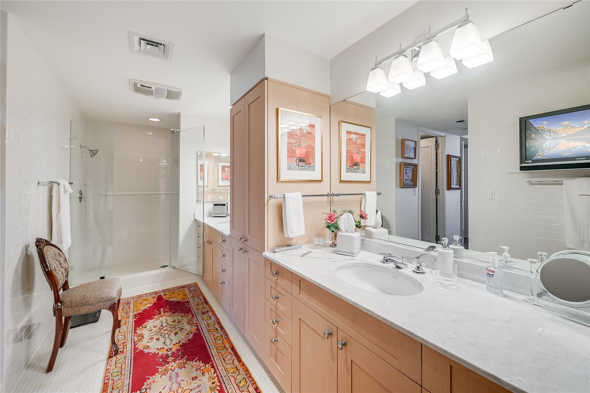 901 W 9th St # 703, Austin, TX 78703