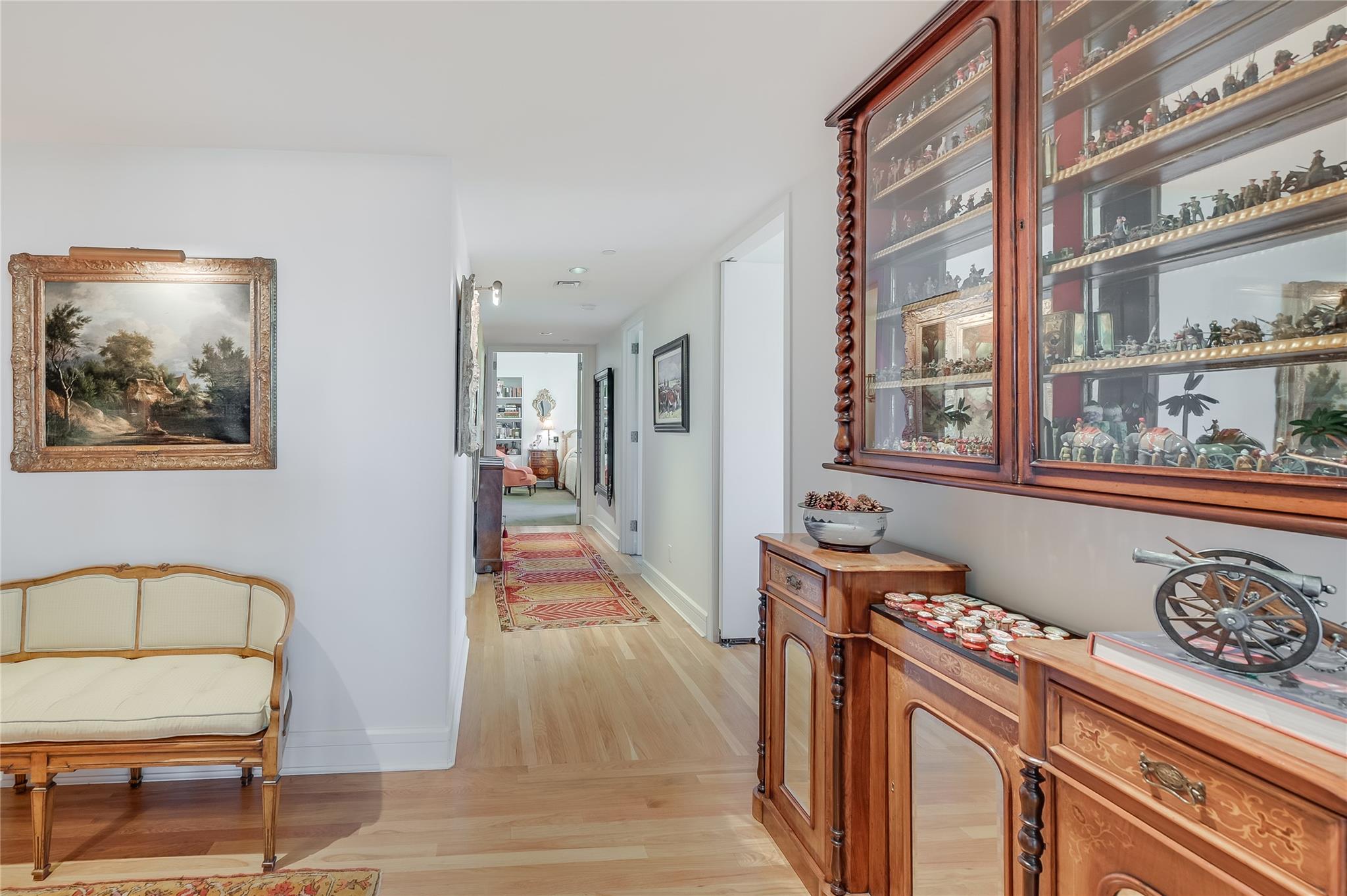 901 W 9th St # 703, Austin, TX 78703