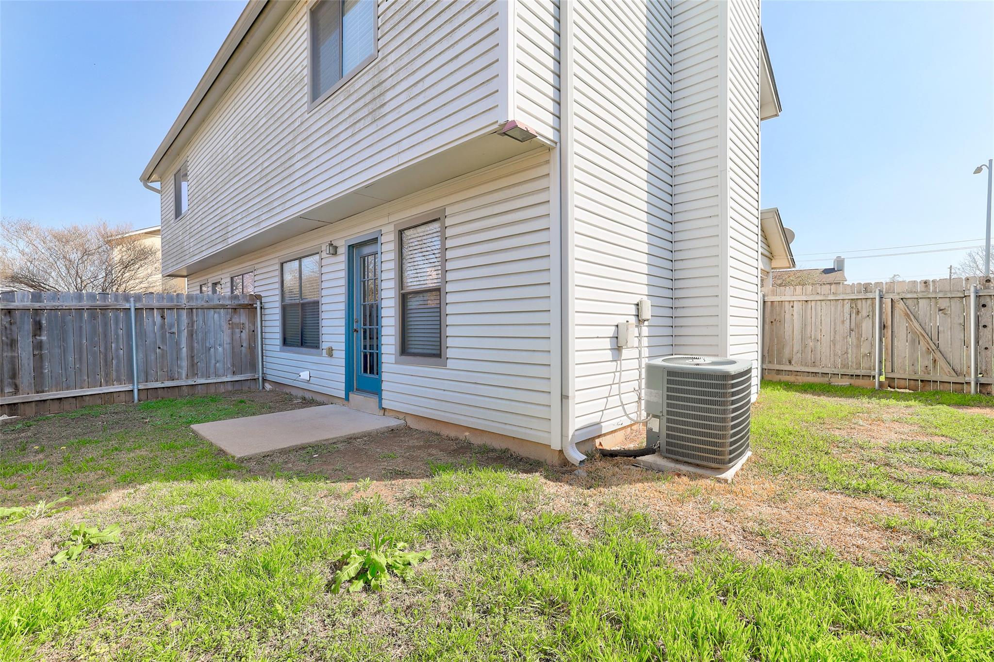 8806 Springmail Units A and B Cir, Austin, TX 78729