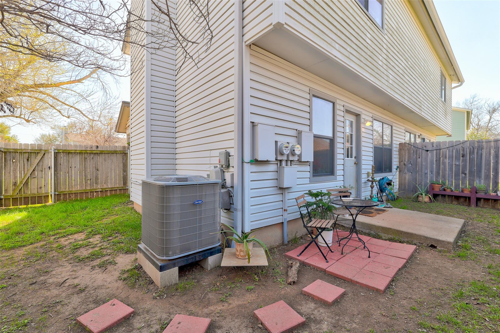 8806 Springmail Units A and B Cir, Austin, TX 78729