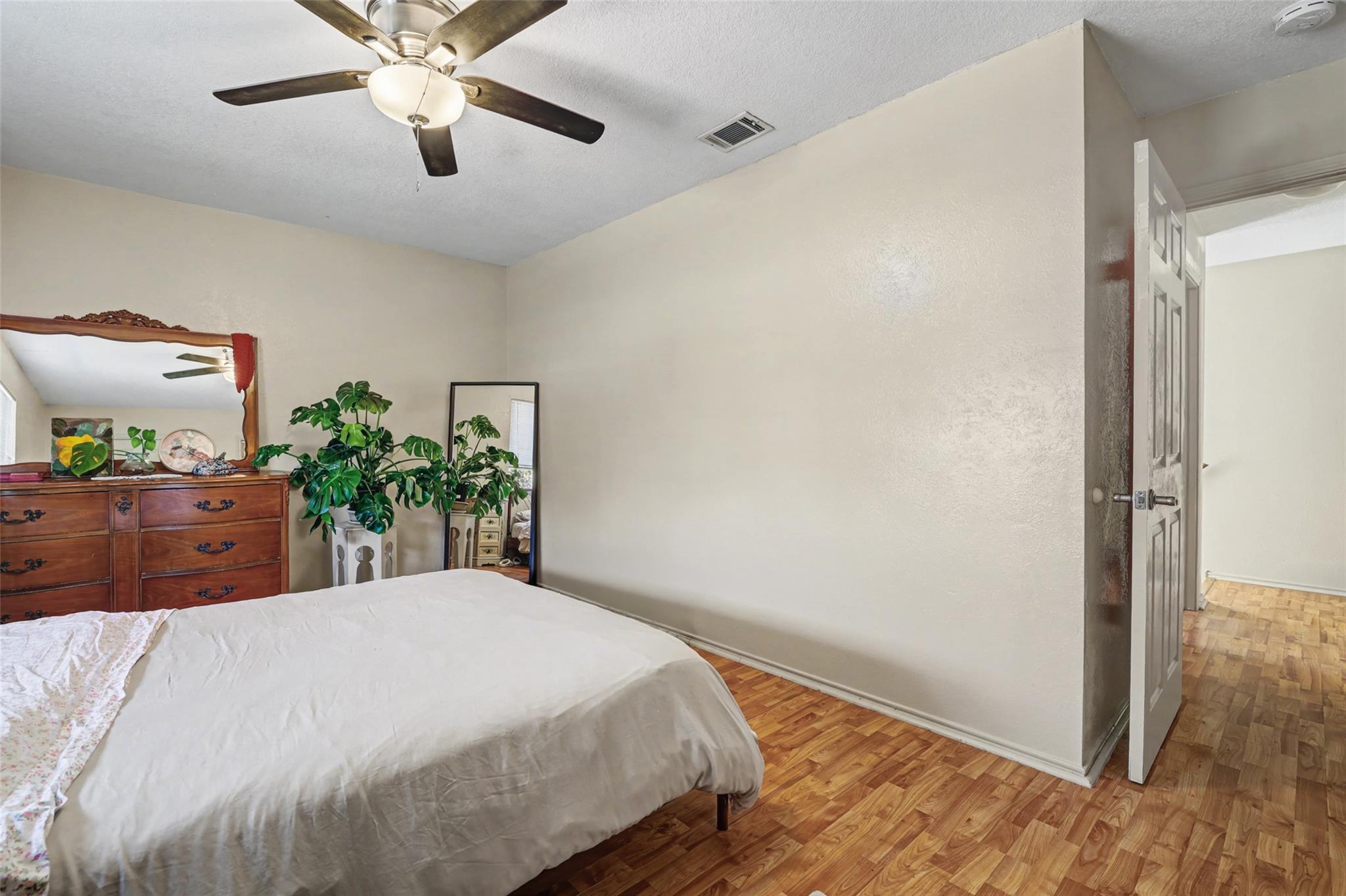 8806 Springmail Units A and B Cir, Austin, TX 78729