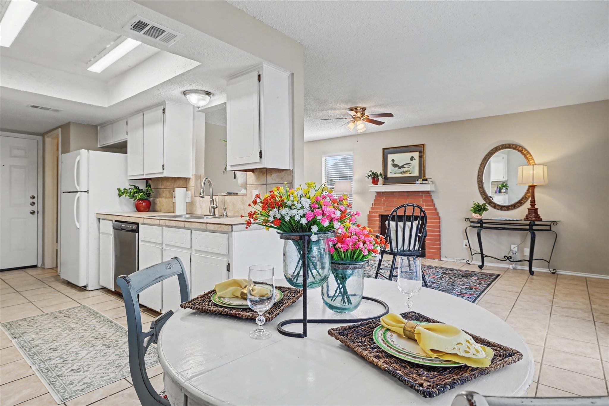 8806 Springmail Units A and B Cir, Austin, TX 78729