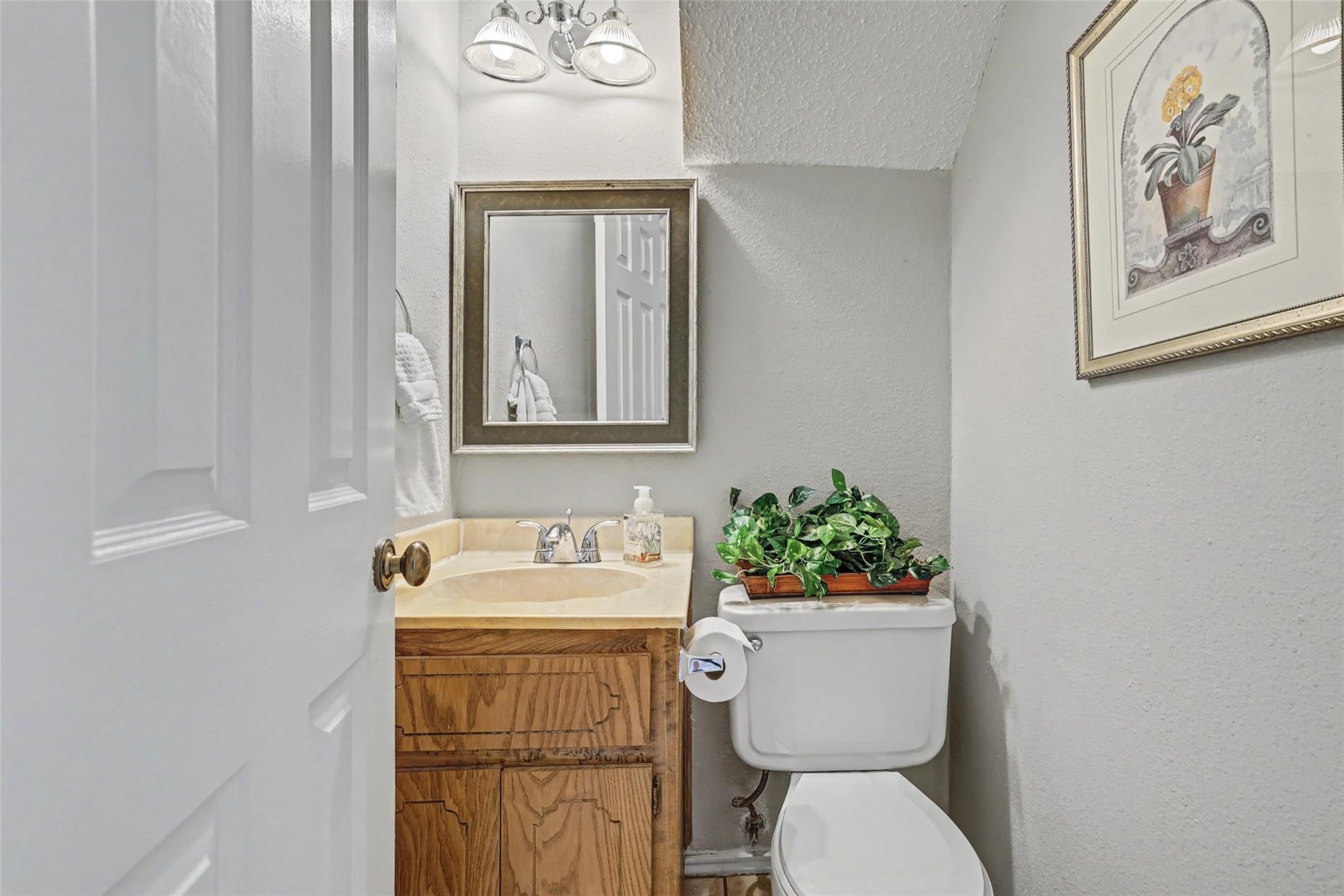 8806 Springmail Units A and B Cir, Austin, TX 78729