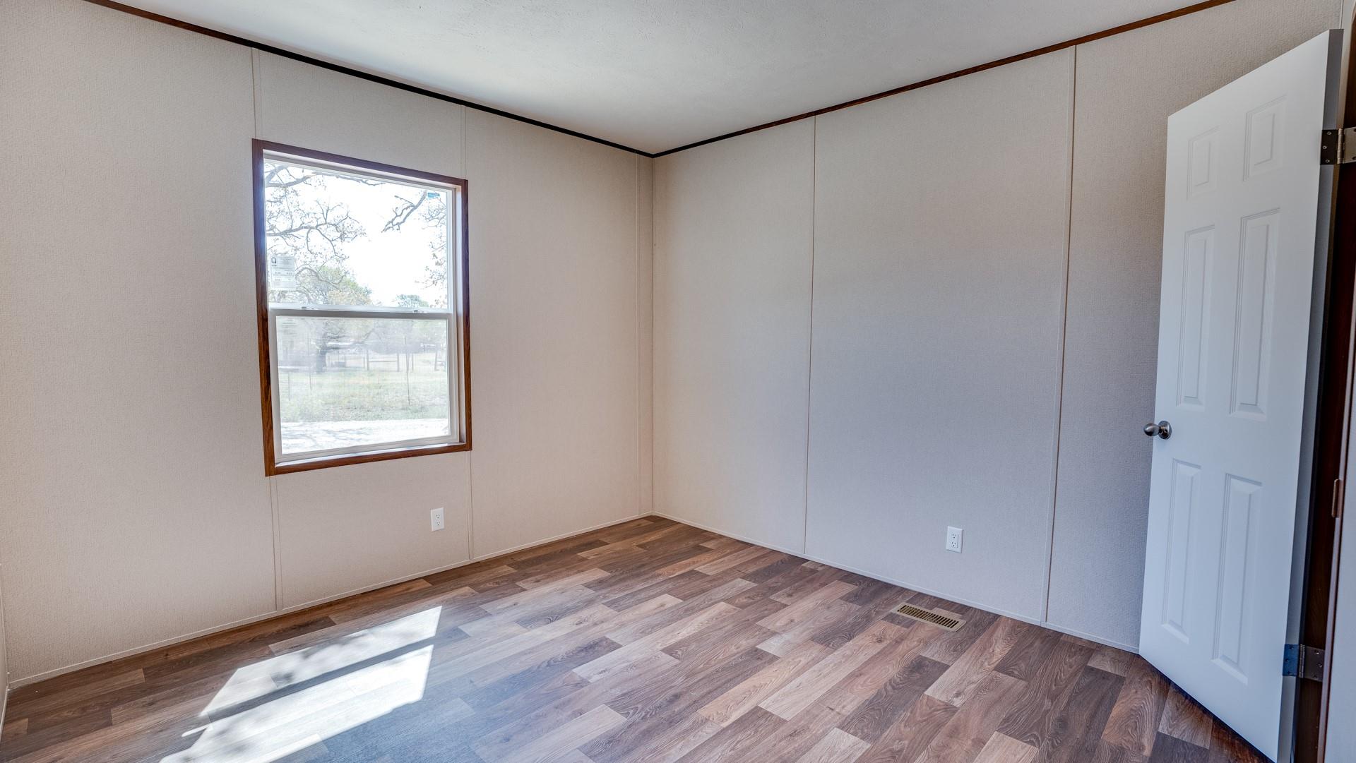 195 Tuck St # B, Cedar Creek, TX 78612