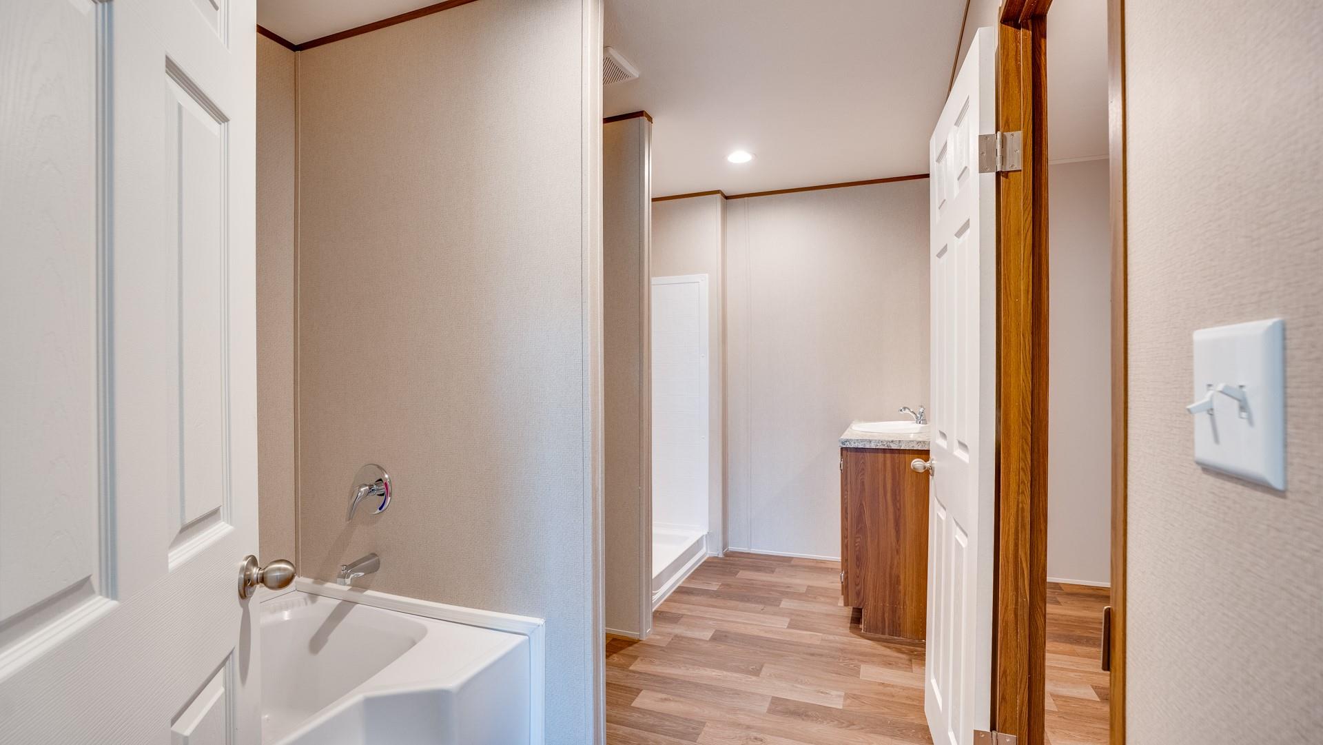 195 Tuck St # B, Cedar Creek, TX 78612