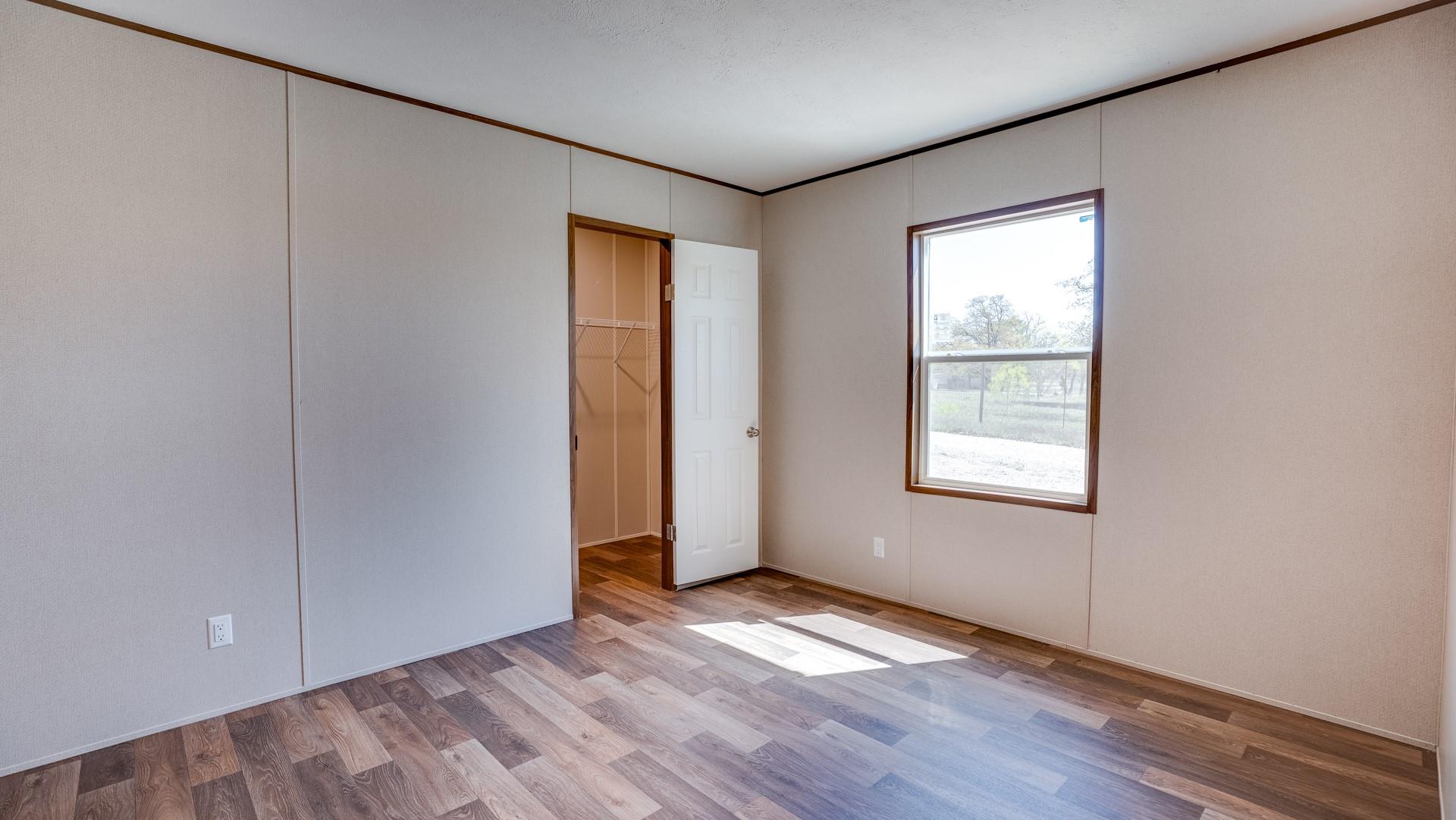 195 Tuck St # B, Cedar Creek, TX 78612