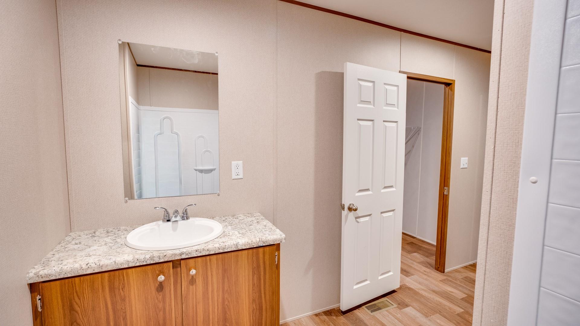 195 Tuck St # B, Cedar Creek, TX 78612