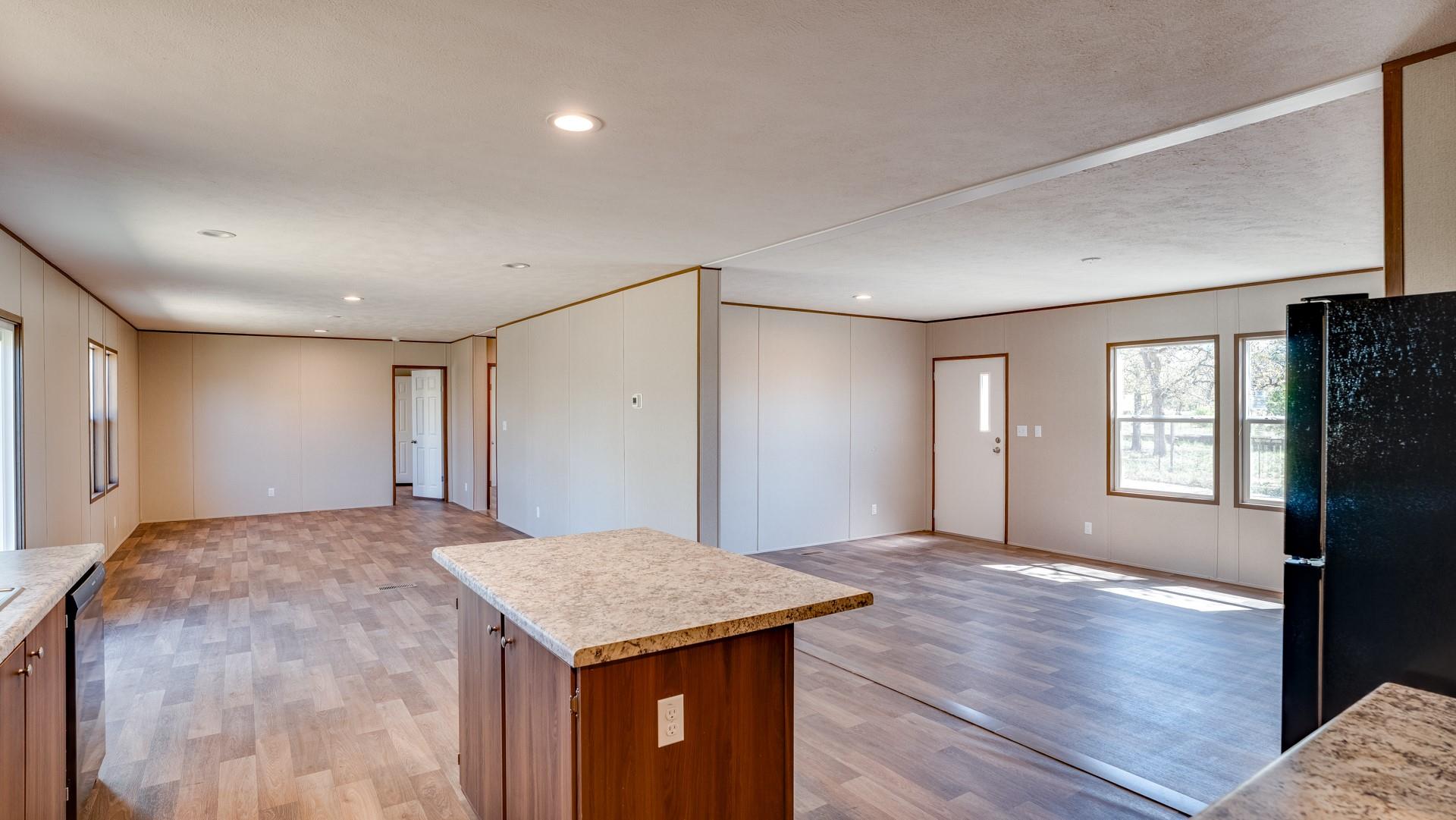 195 Tuck St # B, Cedar Creek, TX 78612